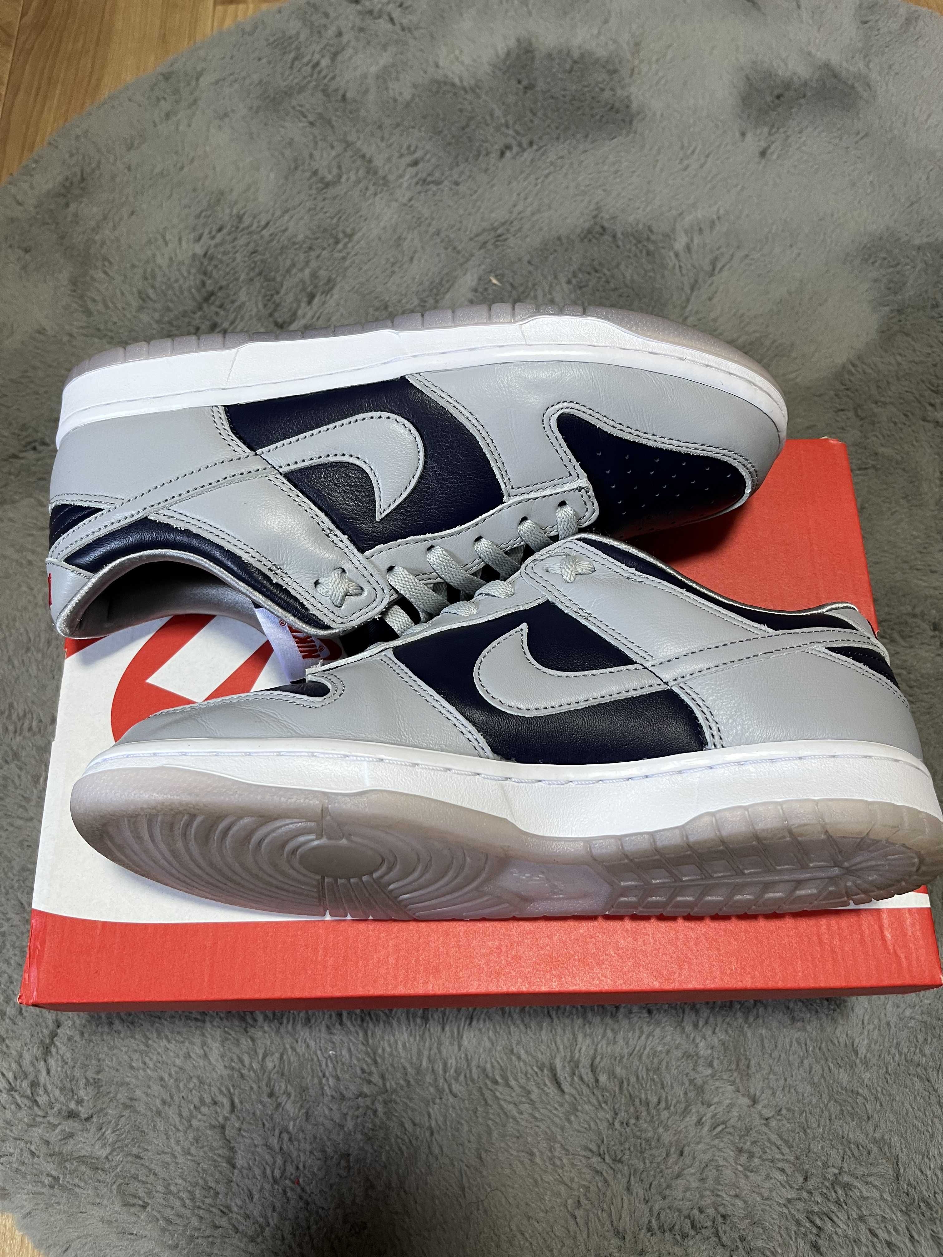 NIKE Women's DUNK LOW "COLLEGE NAVY"