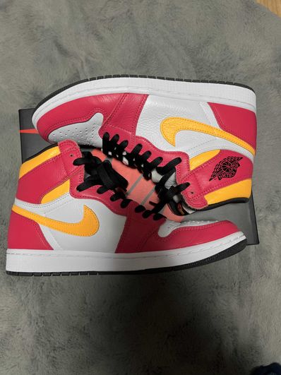 Nike Air Jordan 1 High OG "Light Fusion Red"