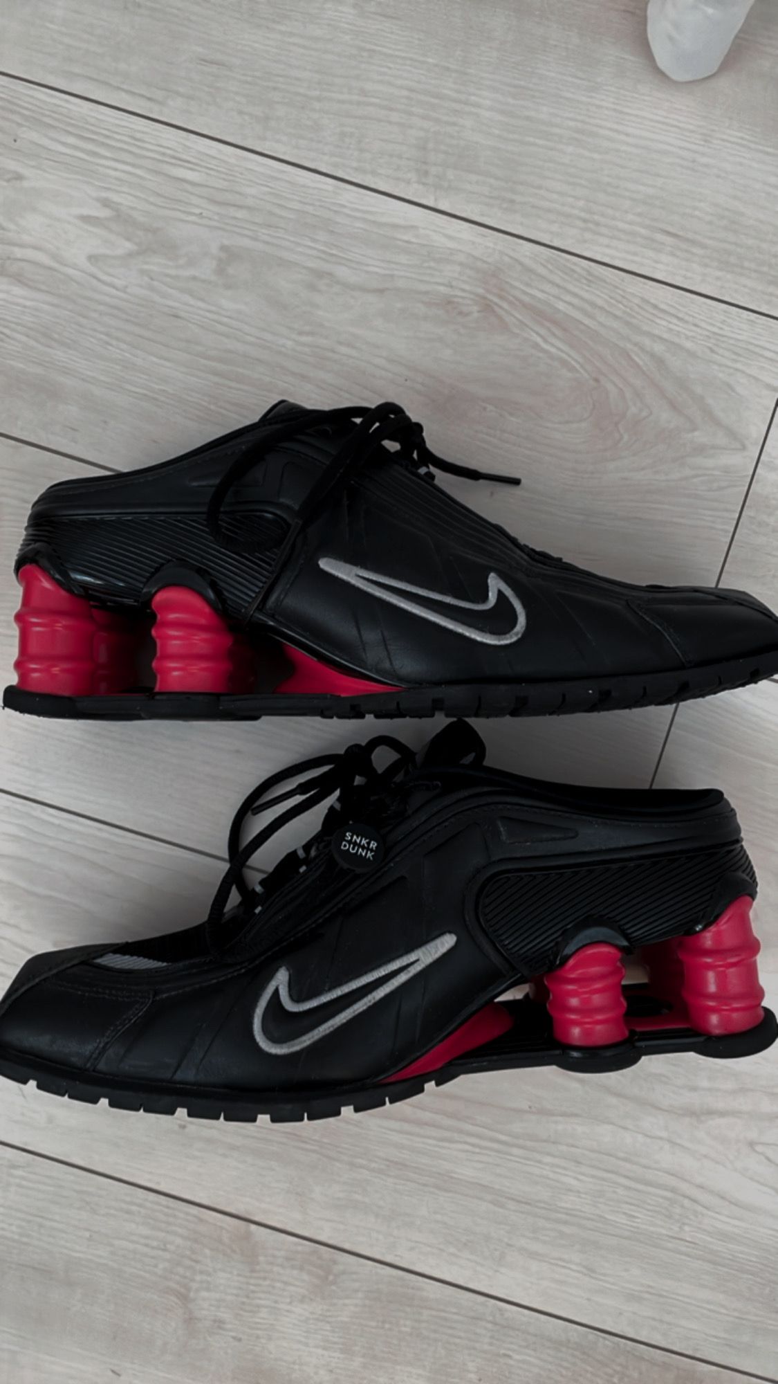 Martine Rose × Nike Women's Shox MR4 "Black/Metallic Silver Comet Red"