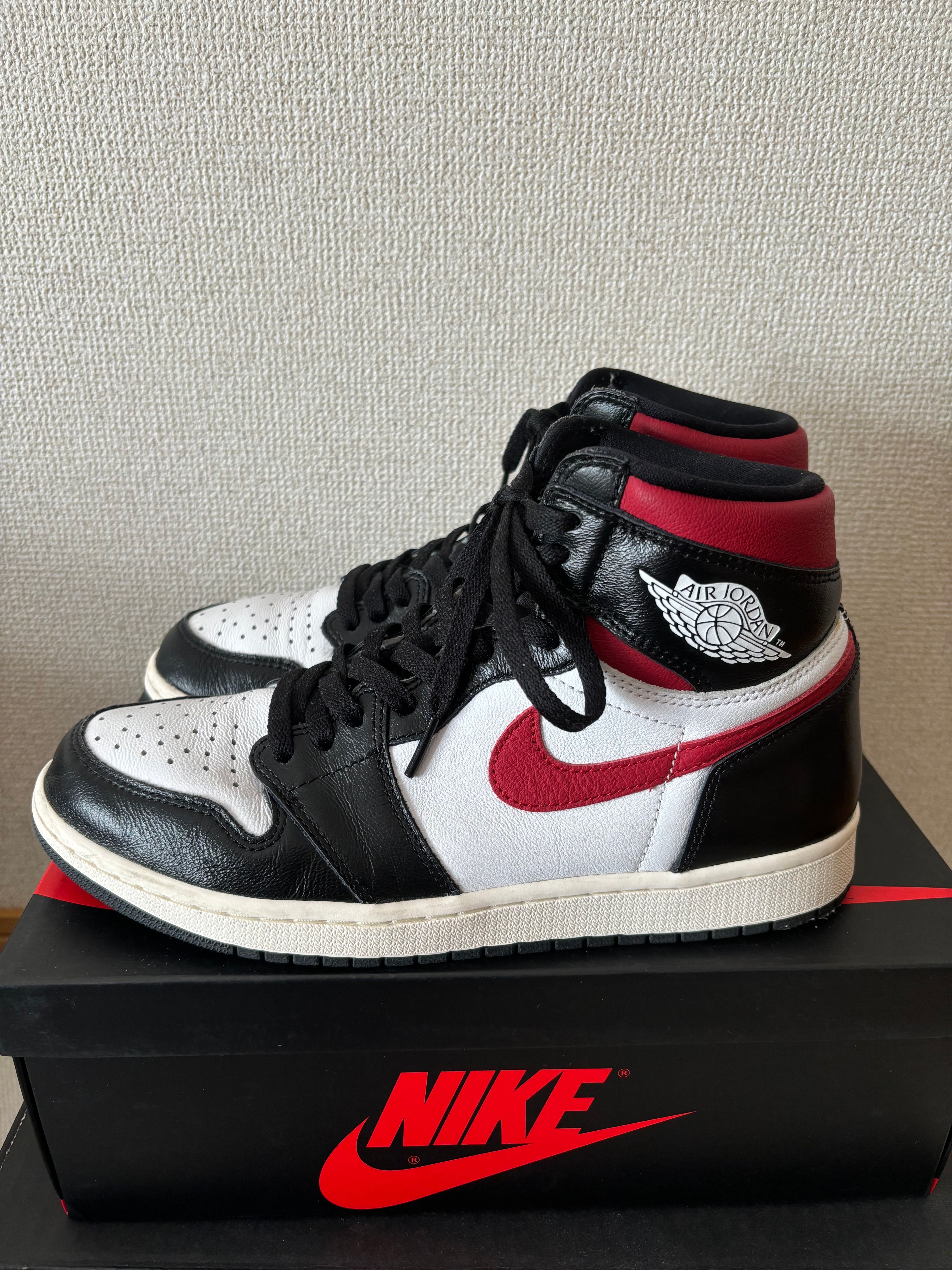 Nike Air Jordan 1 Retro High "Black/White/Sail/Gym Red"