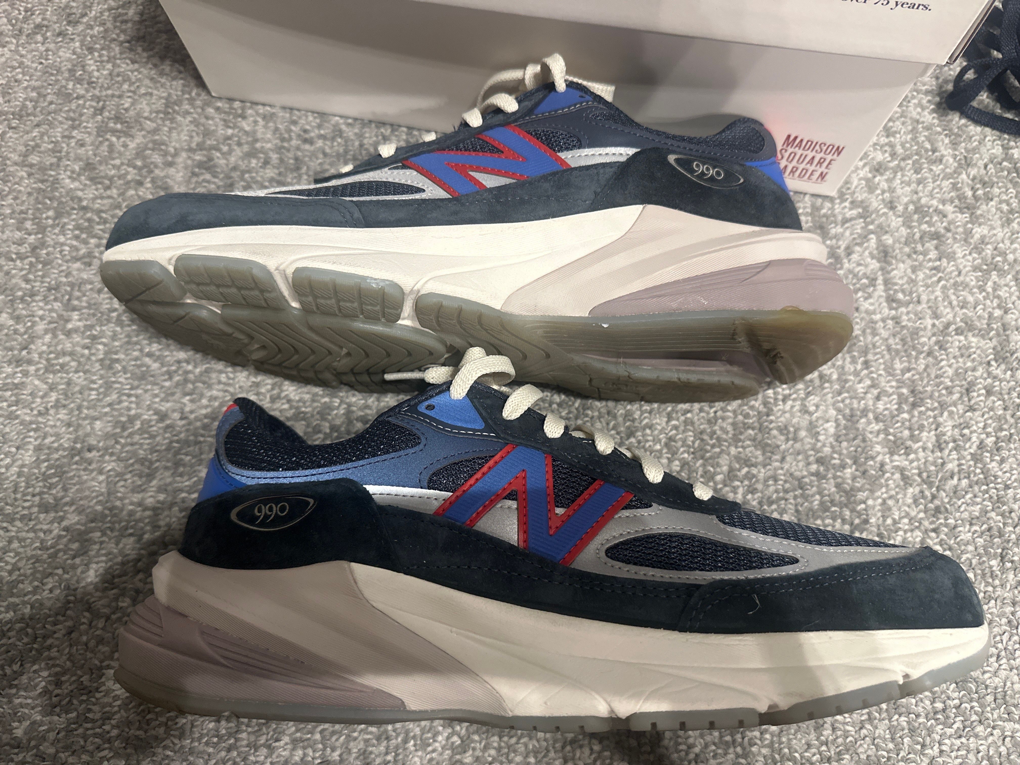 KITH × New Balance 990V6 Madison Square Garden "Navy"