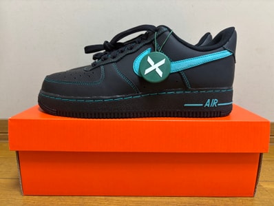 Nike Air Force 1 Low "Black Tiffany"