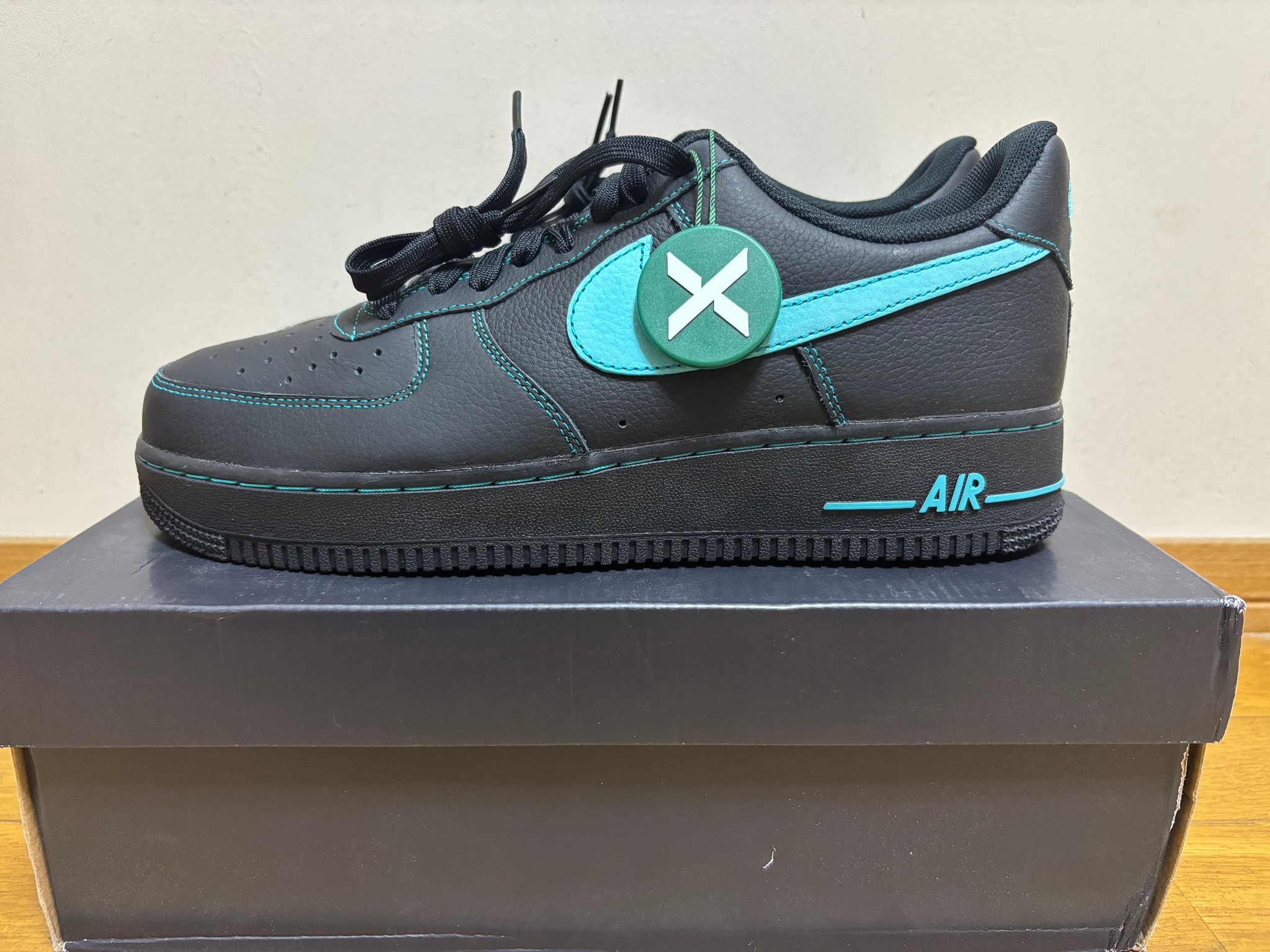 Nike Air Force 1 Low "Black Tiffany"