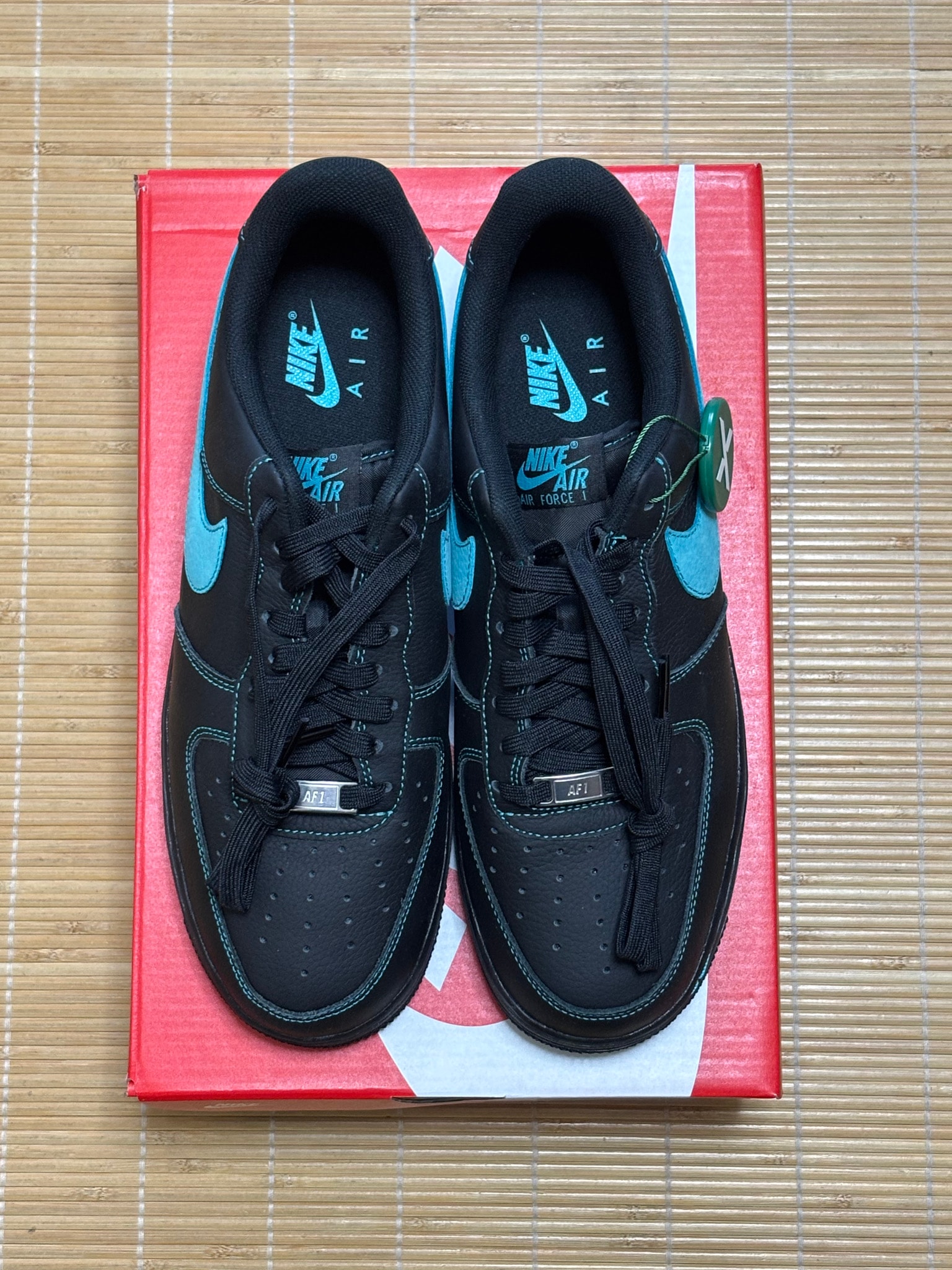 Nike Air Force 1 Low "Black Tiffany"