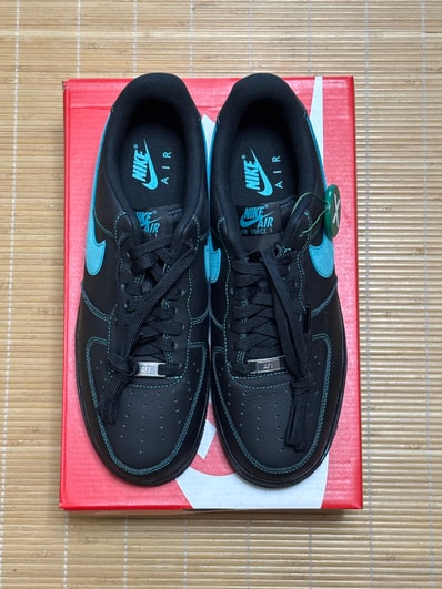 Nike Air Force 1 Low "Black Tiffany"