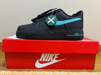 Nike Air Force 1 Low "Black Tiffany"