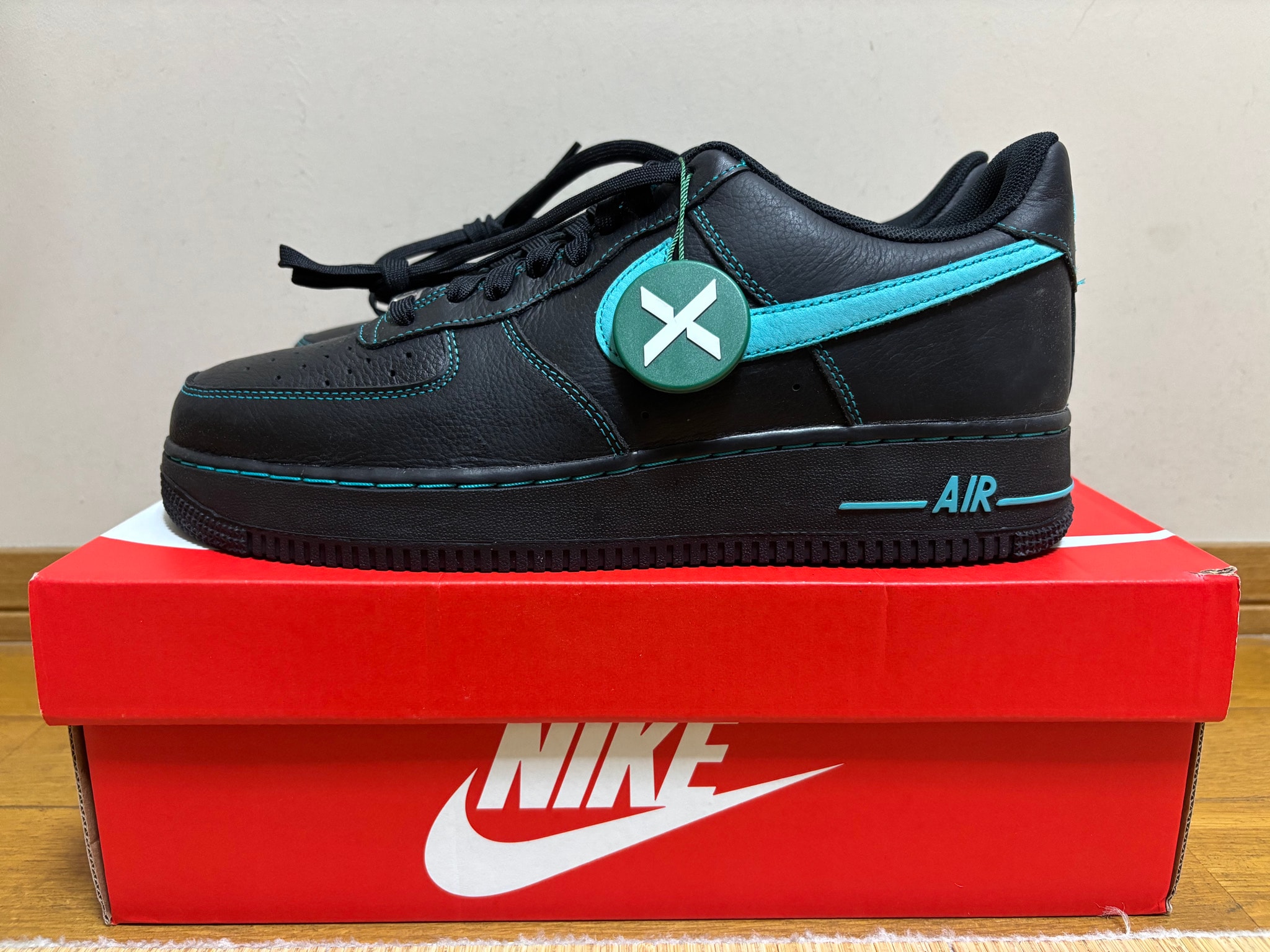 Nike Air Force 1 Low "Black Tiffany"