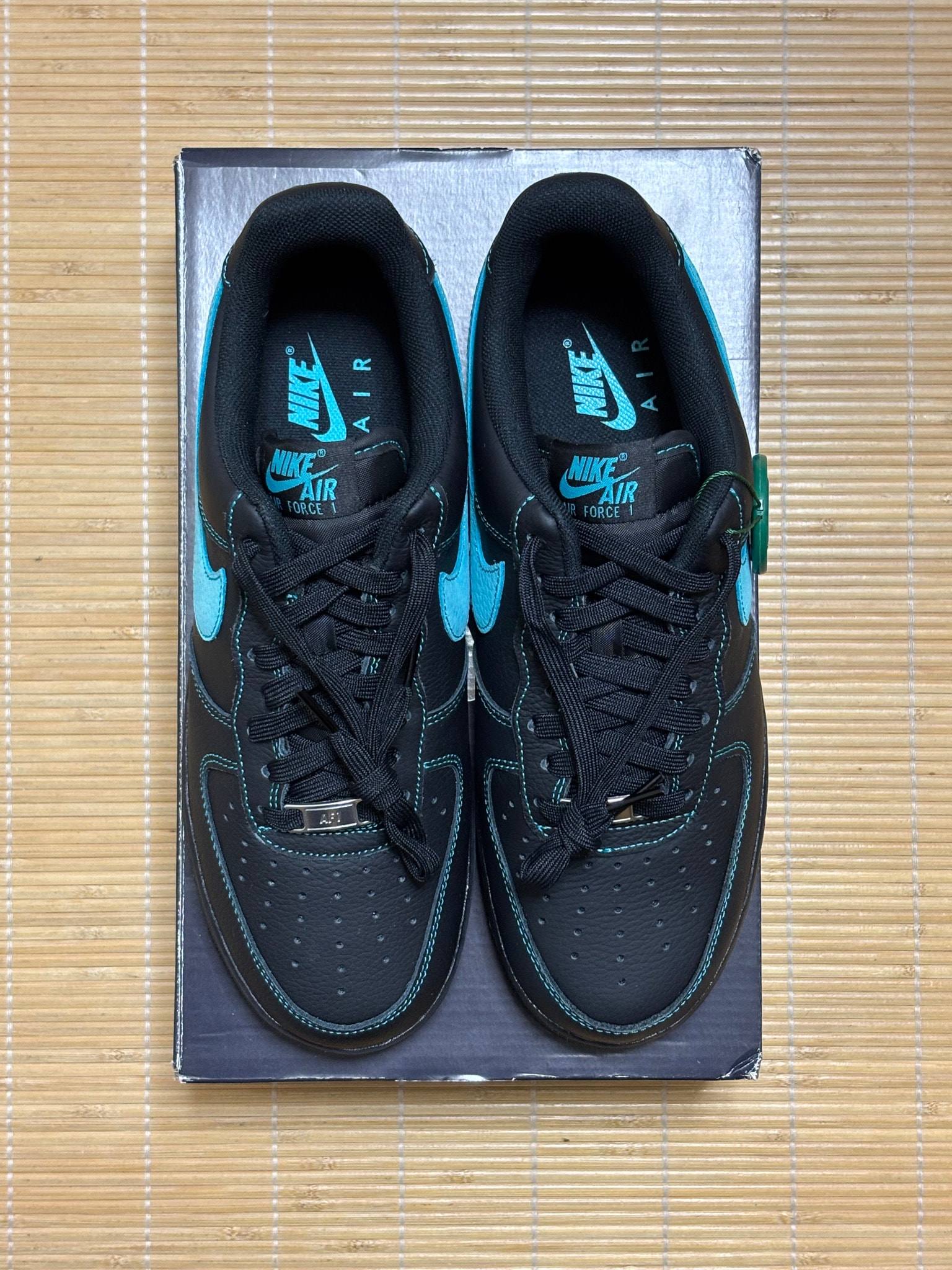 Nike Air Force 1 Low "Black Tiffany"