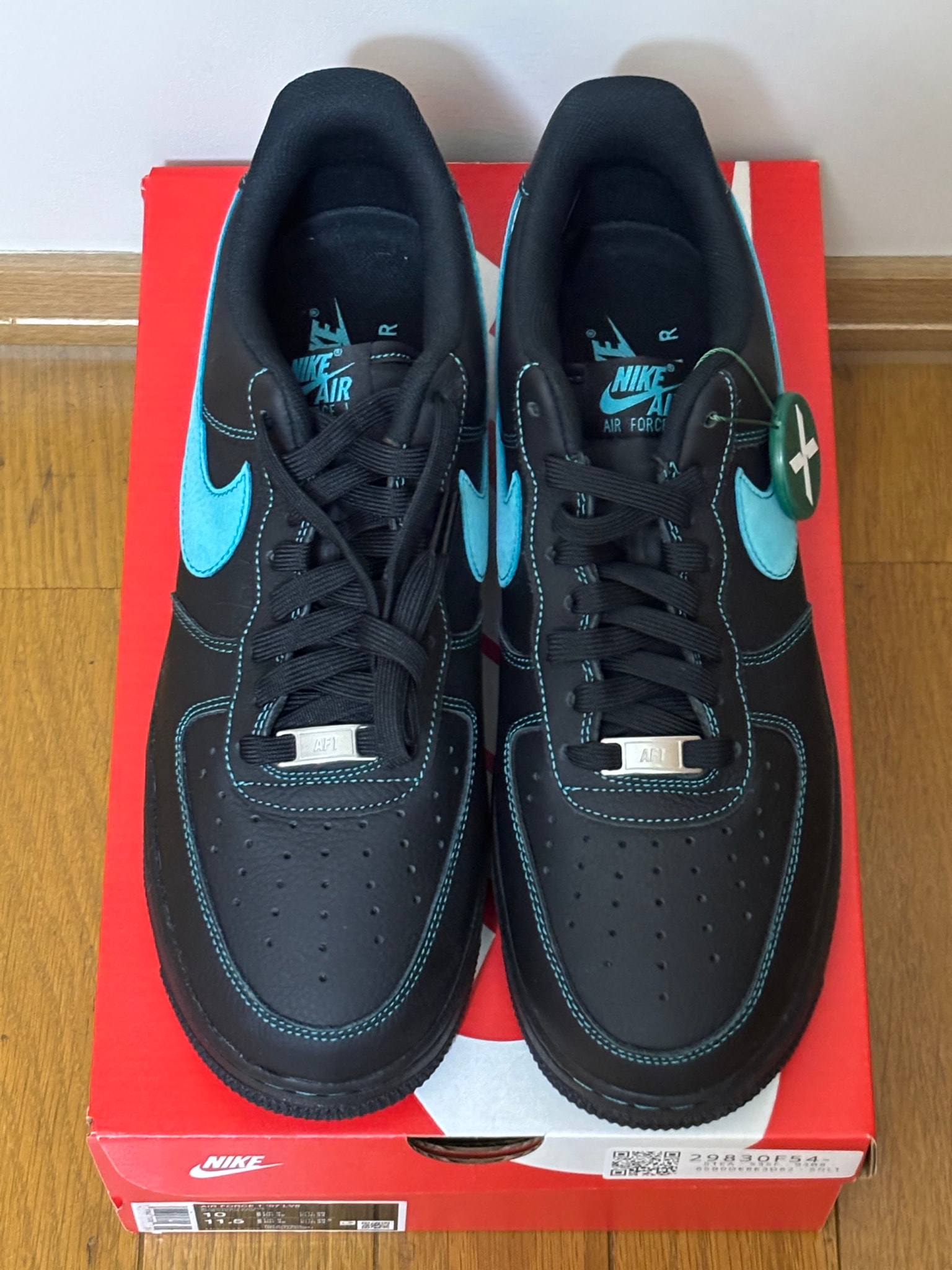 Nike Air Force 1 Low "Black Tiffany"