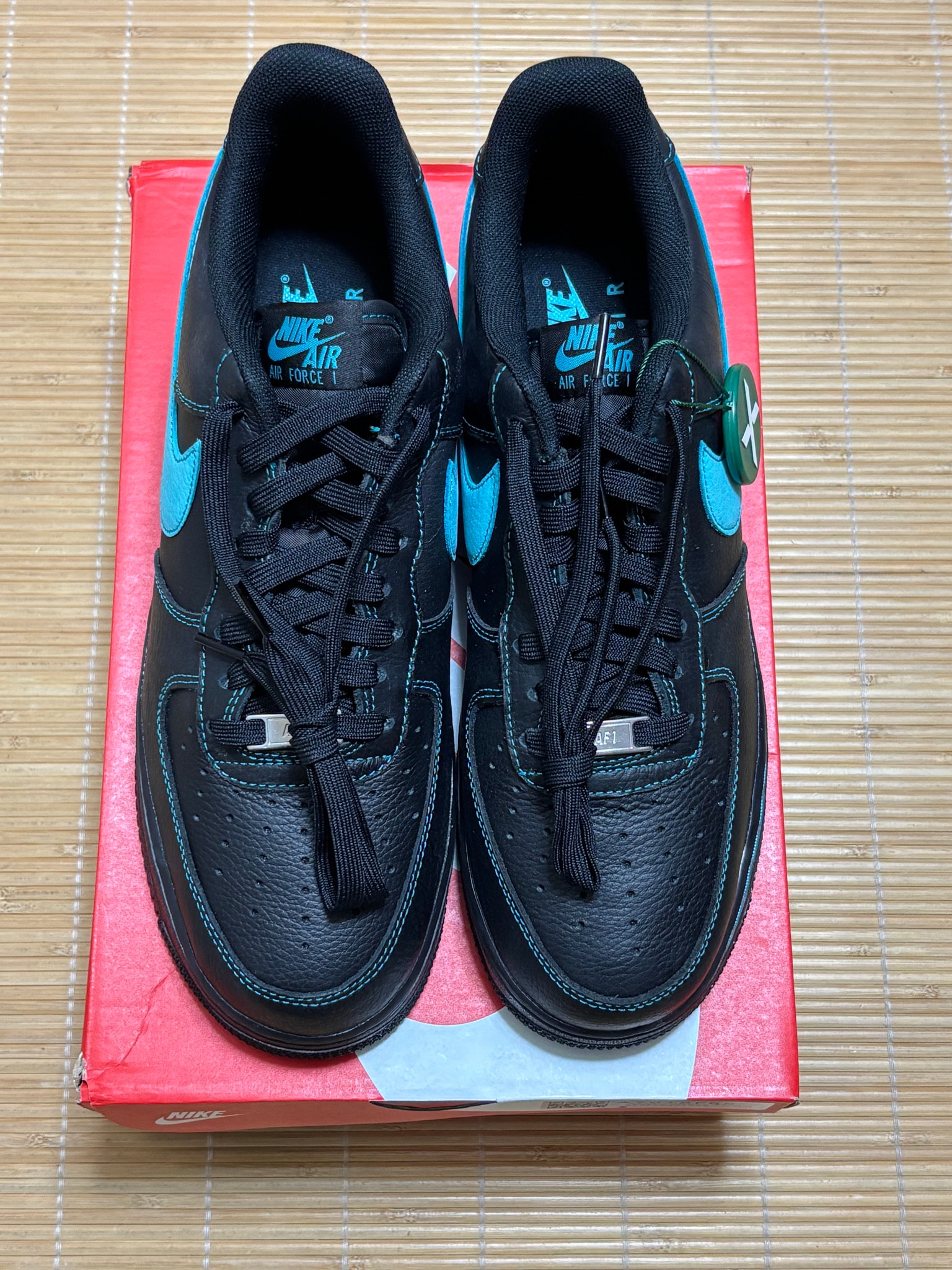 Nike Air Force 1 Low "Black Tiffany"