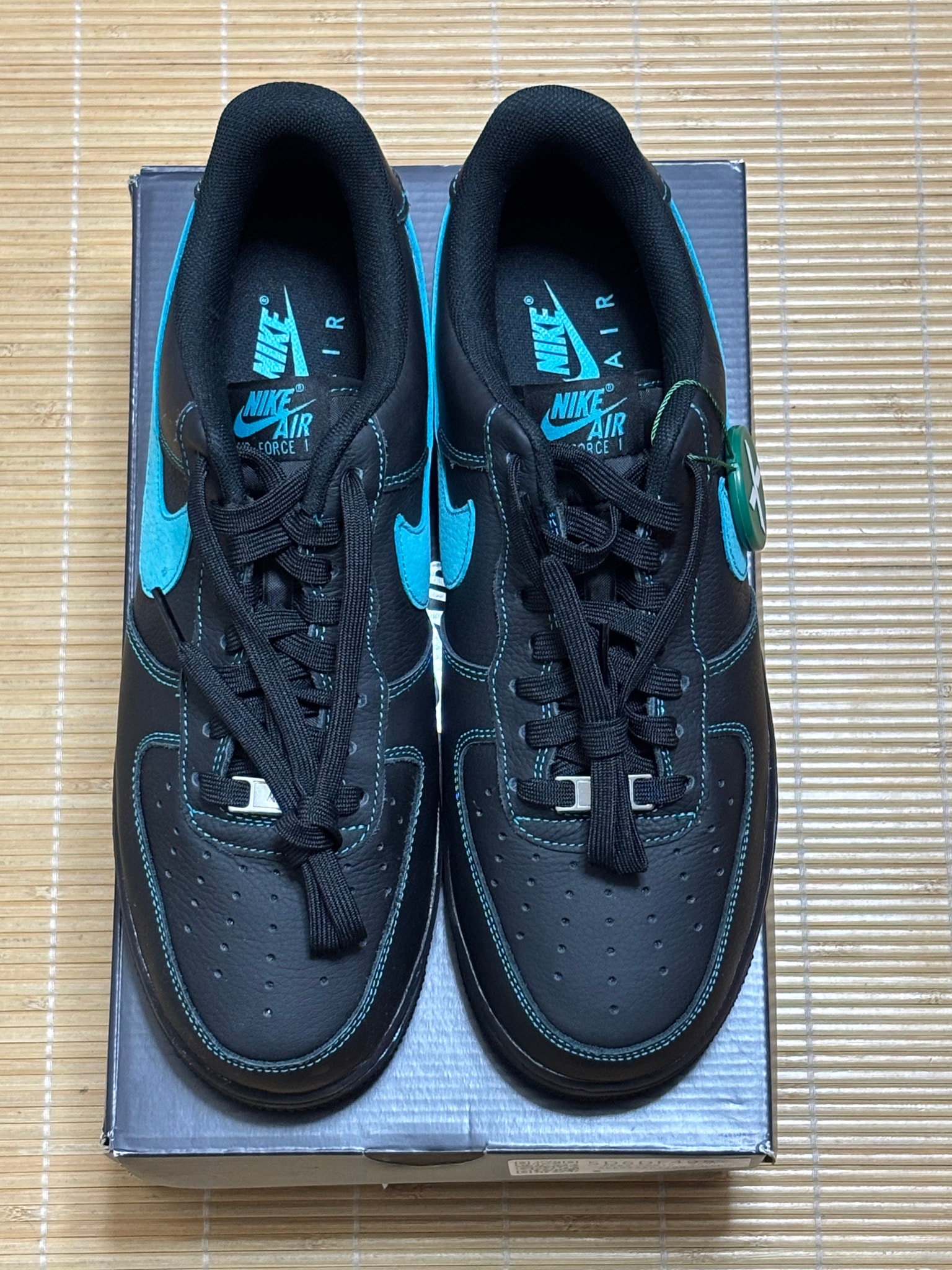 Nike Air Force 1 Low "Black Tiffany"