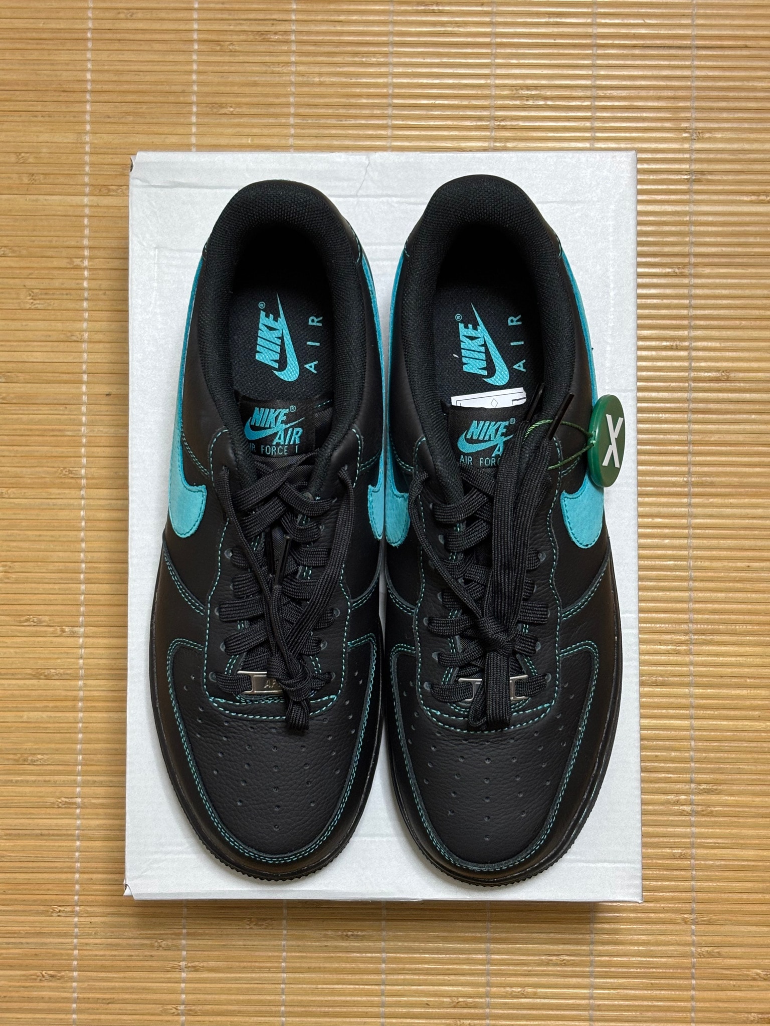 Nike Air Force 1 Low "Black Tiffany"