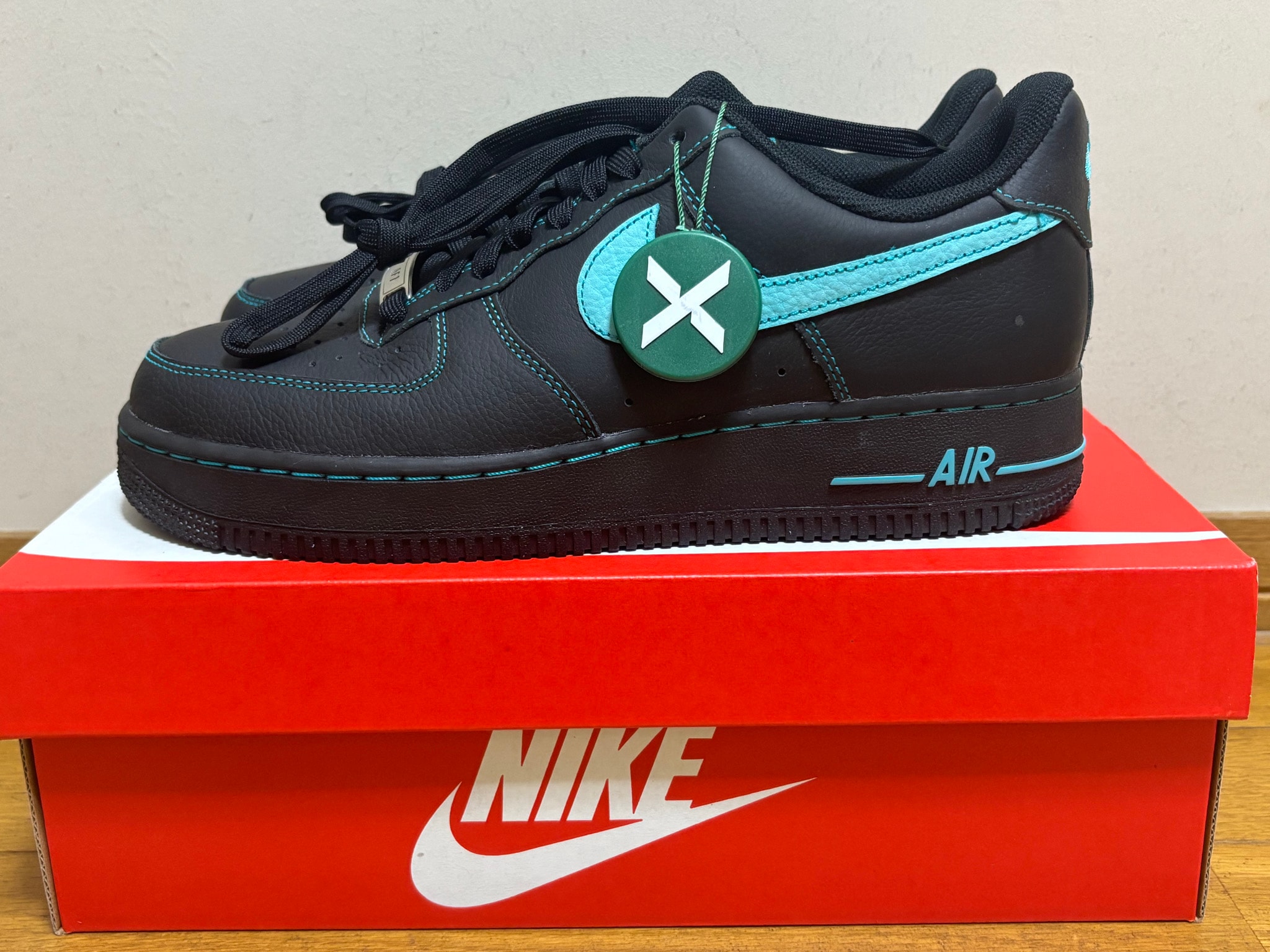 Nike Air Force 1 Low "Black Tiffany"
