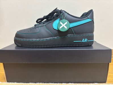 Nike Air Force 1 Low "Black Tiffany"