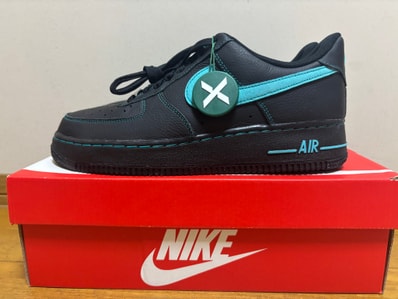 Nike Air Force 1 Low "Black Tiffany"