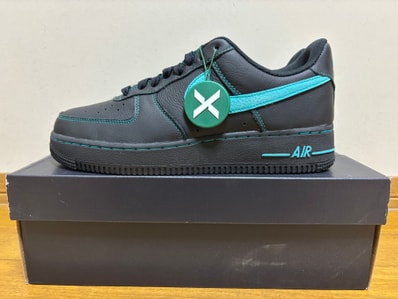 Nike Air Force 1 Low "Black Tiffany"