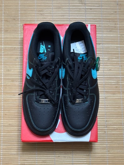 Nike Air Force 1 Low "Black Tiffany"