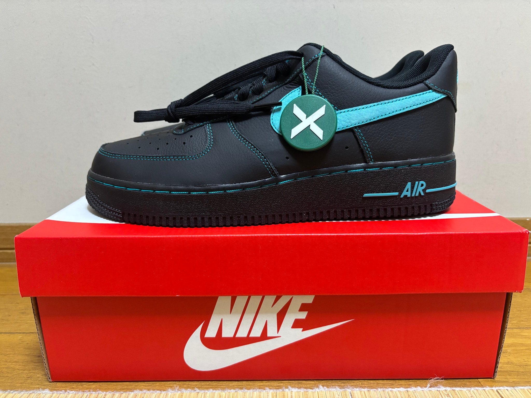 Nike Air Force 1 Low "Black Tiffany"