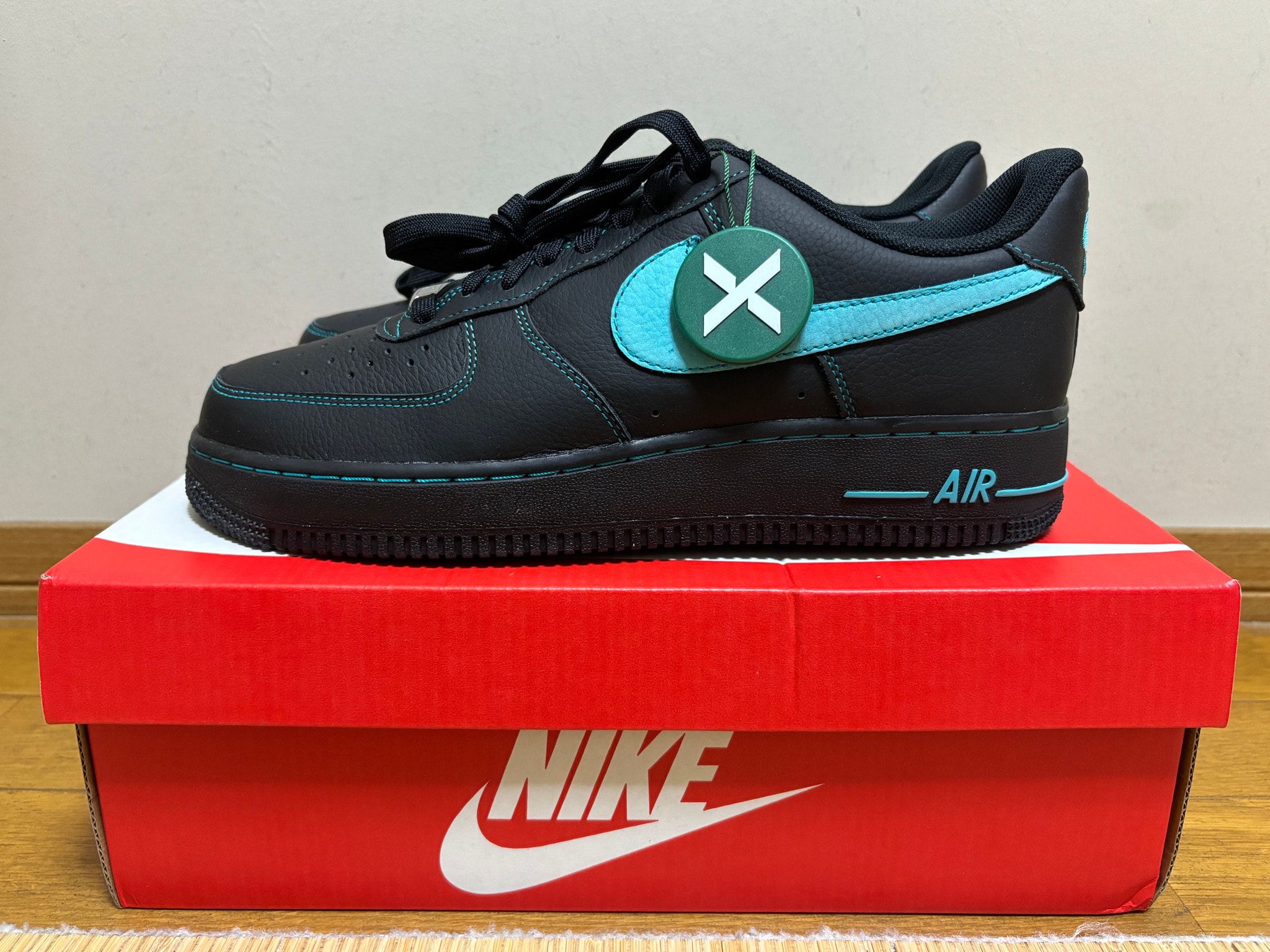 Nike Air Force 1 Low "Black Tiffany"