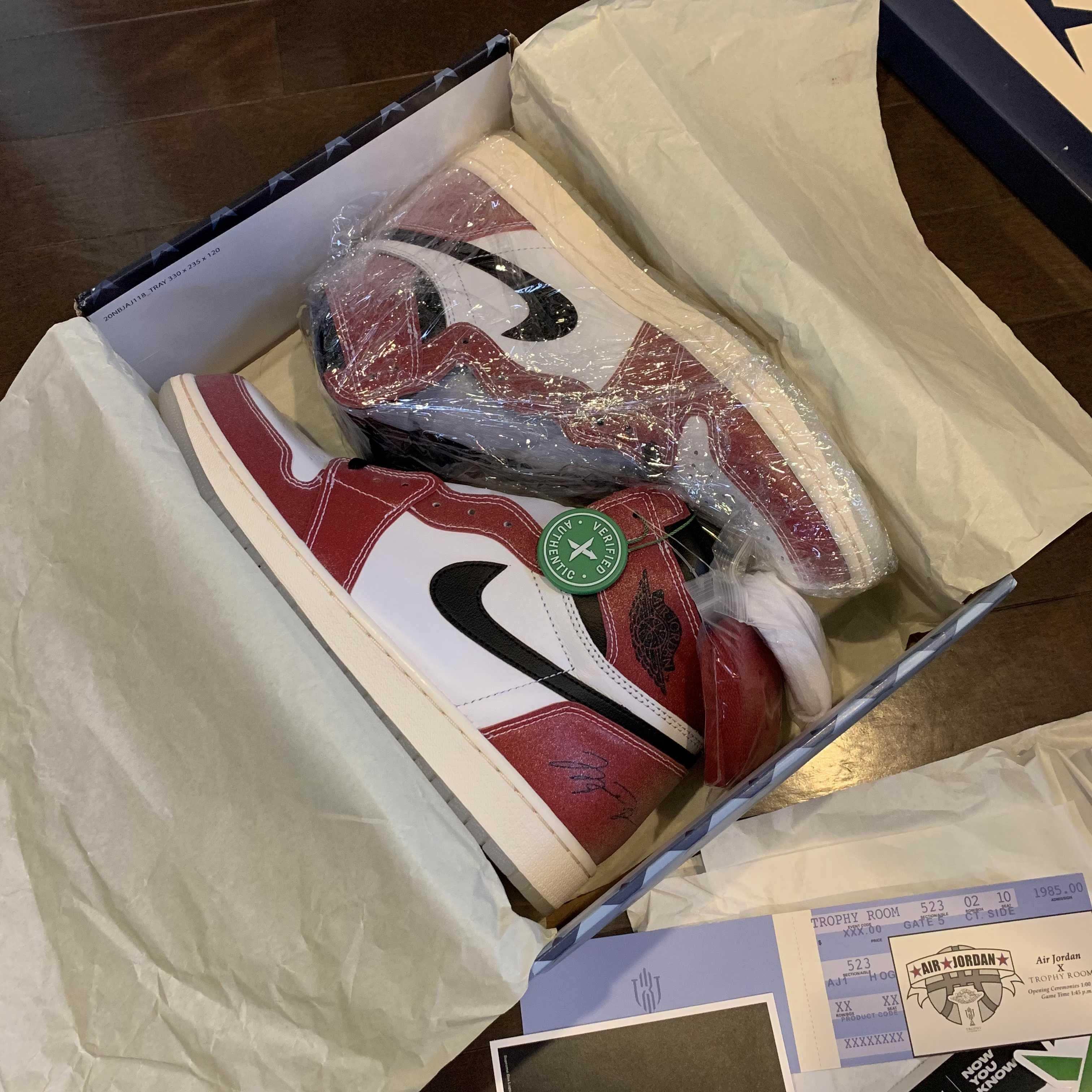 Trophy Room × Nike Air Jordan 1 High OG "Chicago"