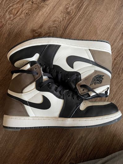 Nike Air Jordan 1 High OG "Sail/Dark Mocha/Black"