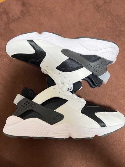Nike Air Huarache "Black/White"