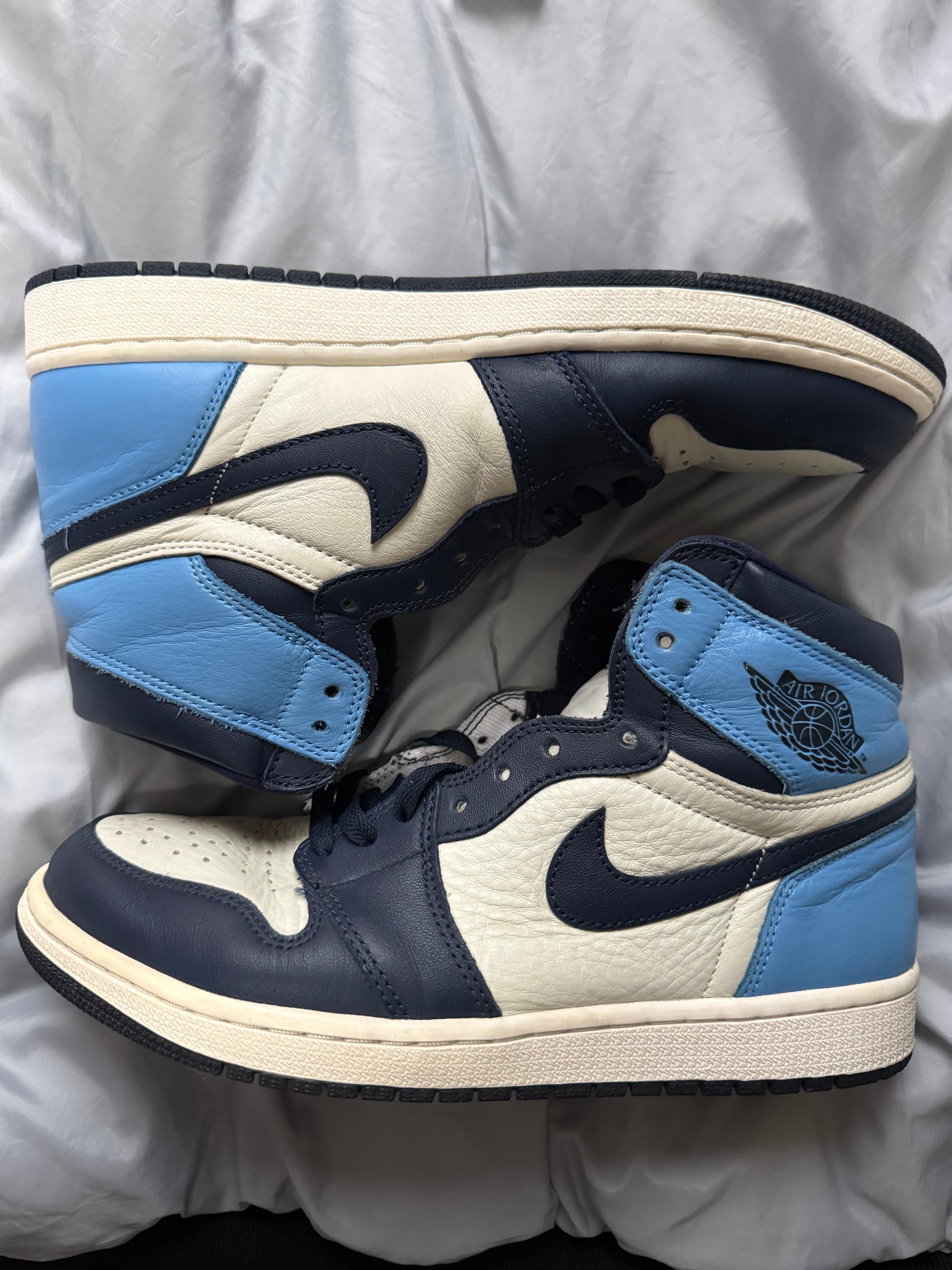 Nike Air Jordan 1 Retro High OG "Obsidian/University Blue"