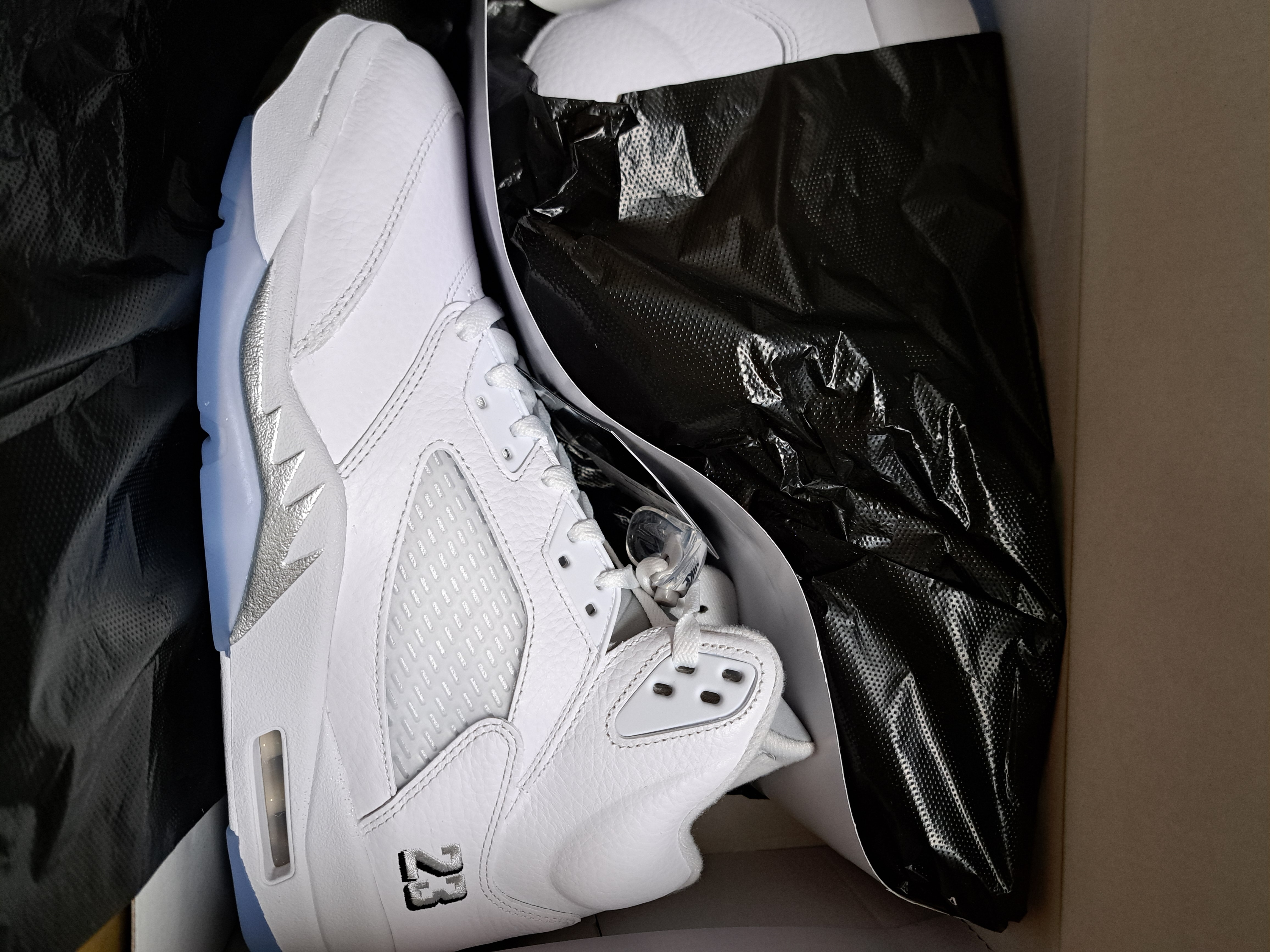 Nike Air Jordan 5 Retro "White/Metallic Silver"
