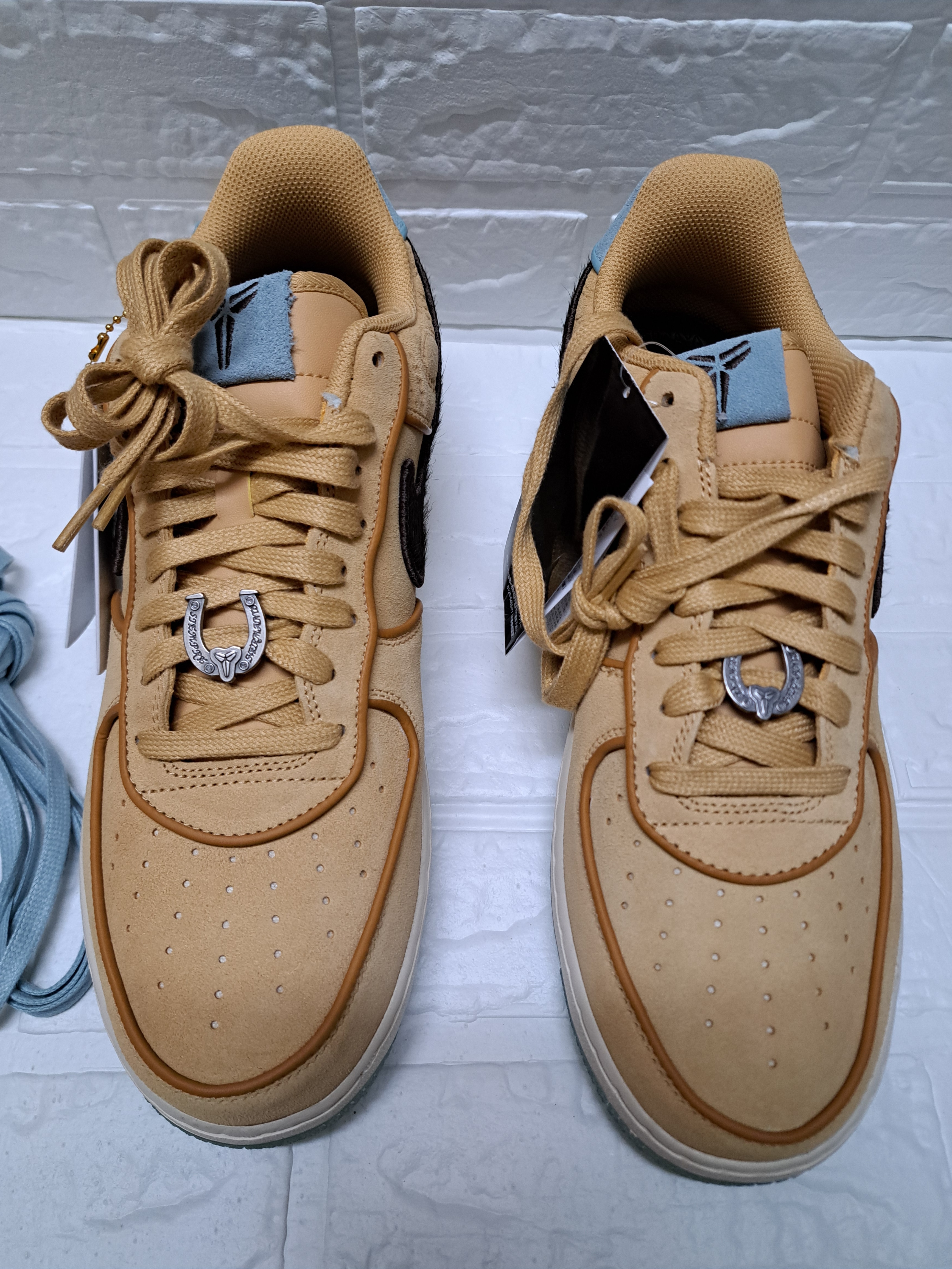 Kobe Bryant × Nike Air Force 1 Low Protro "Siempre Mio"