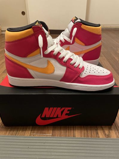 Nike Air Jordan 1 High OG "Light Fusion Red"