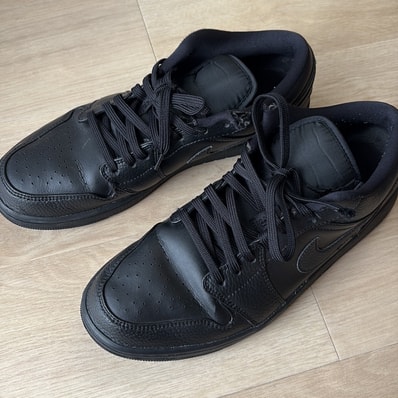 Nike Air Jordan 1 Low "Triple Black"