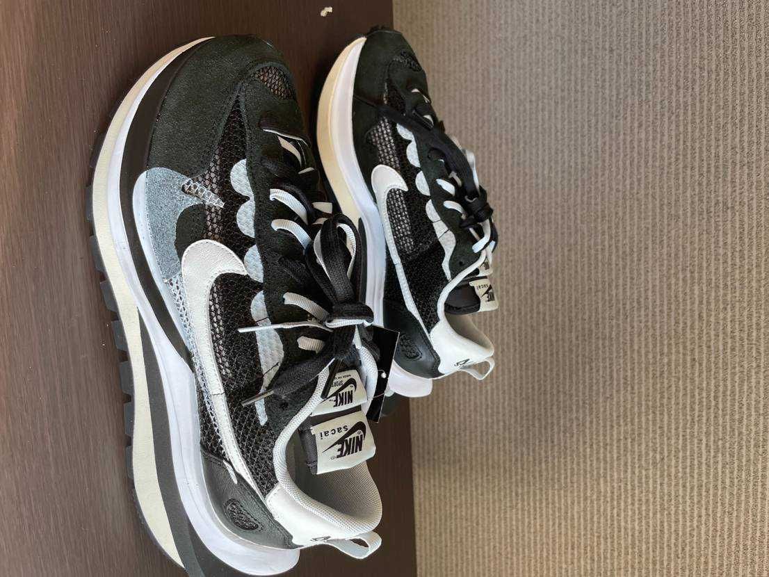 sacai × Nike Vapor Waffle "Black and White"