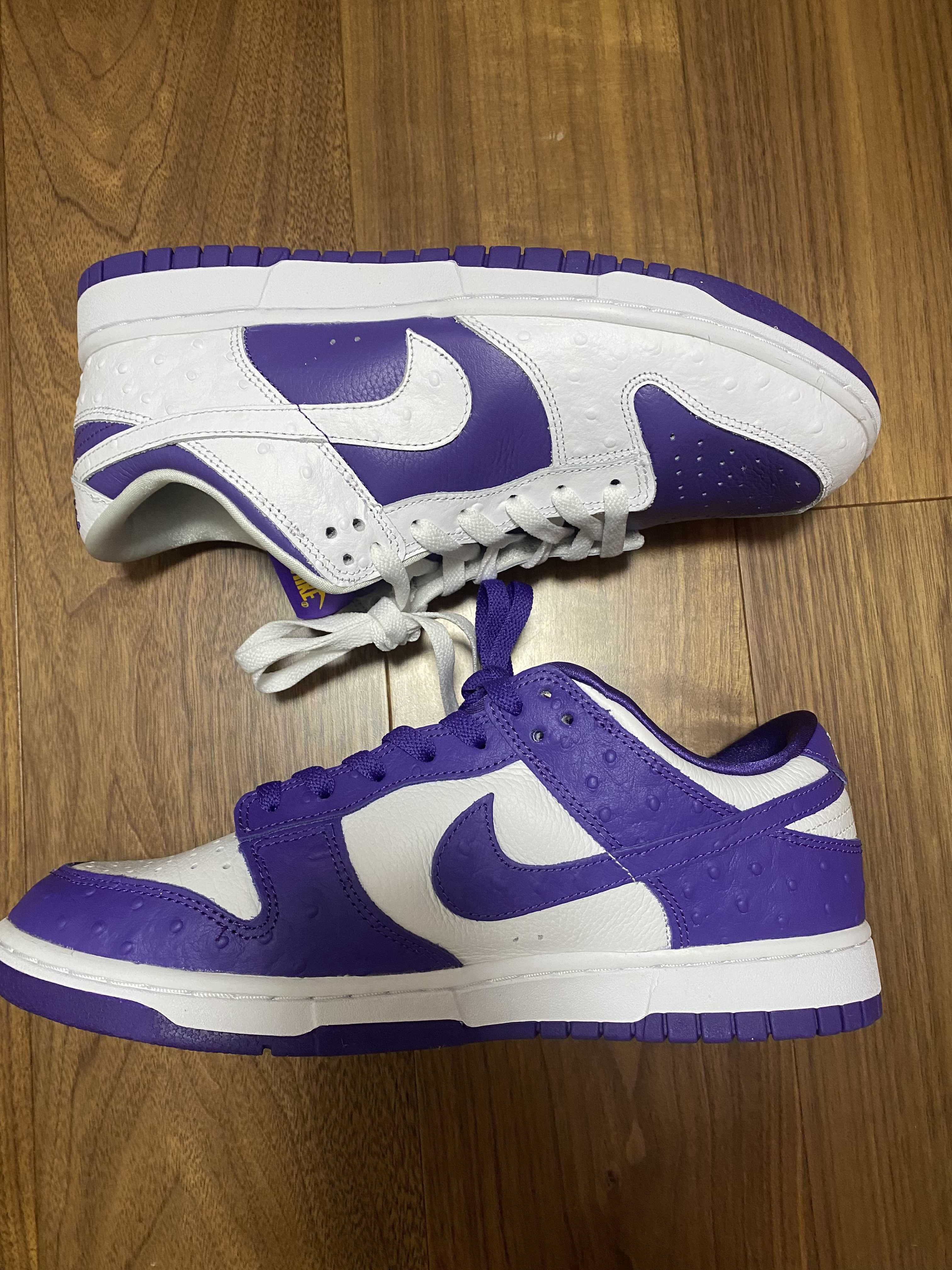 Nike Women's Dunk Low "Made You Look"