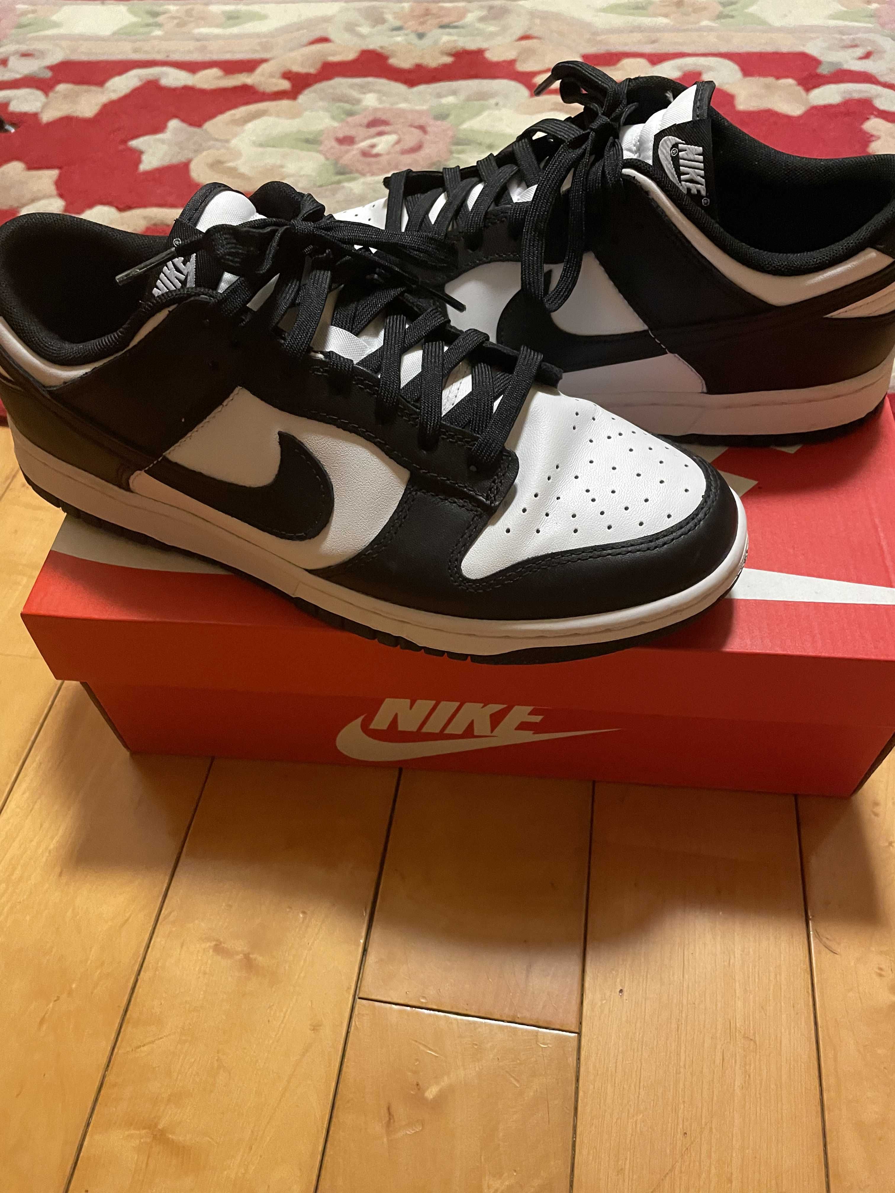 Nike Dunk Low Retro "Panda/White/Black"