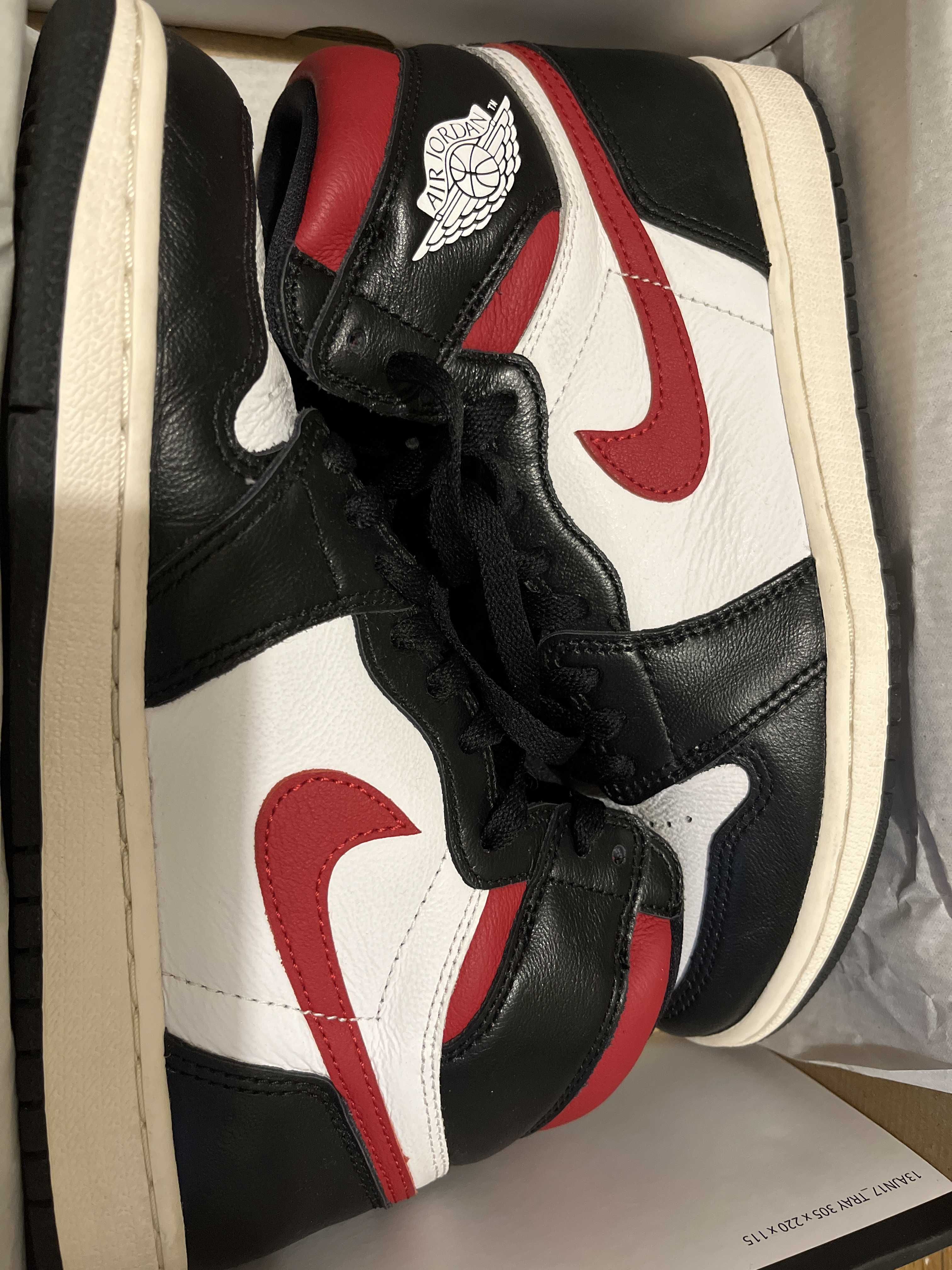 Nike Air Jordan 1 Retro High "Black/White/Sail/Gym Red"