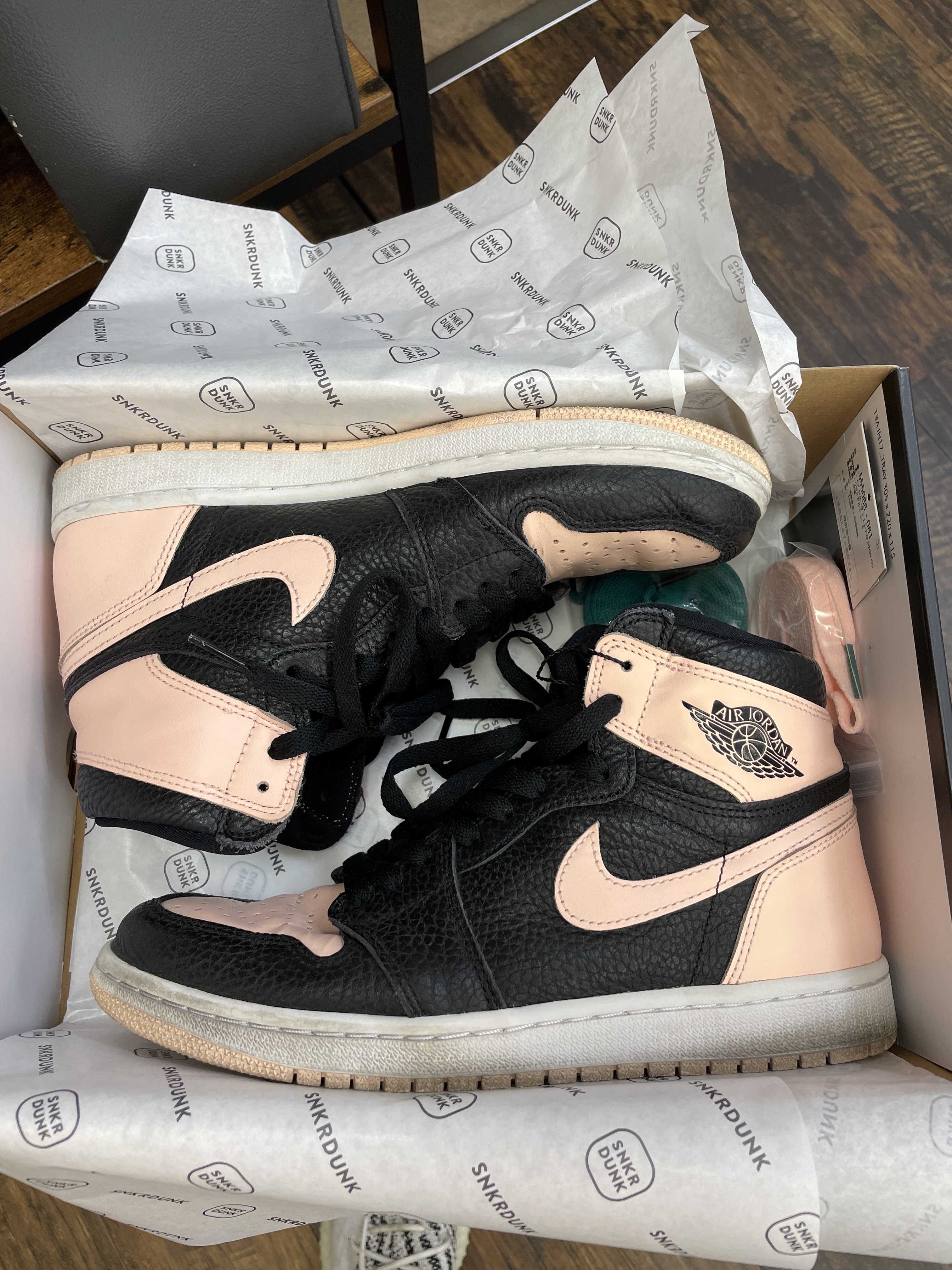 Nike Air Jordan 1 Retro High OG "Crimson Tint"   