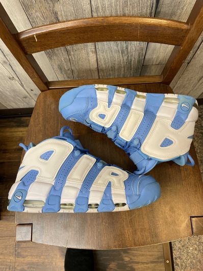 NIKE AIR MORE UPTEMPO "UNIVERSITY BLUE"