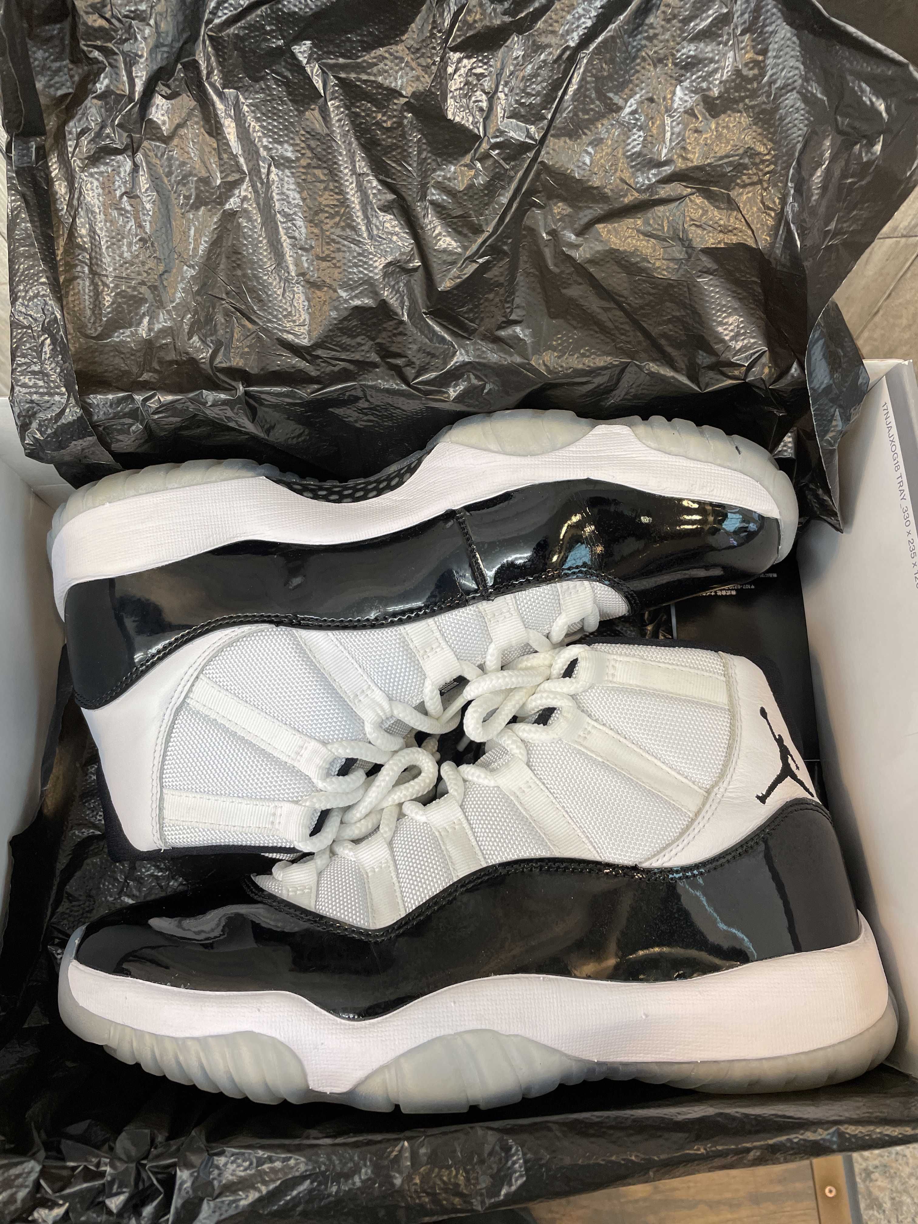 Nike Air Jordan 11 Retro "Concord" (2018)