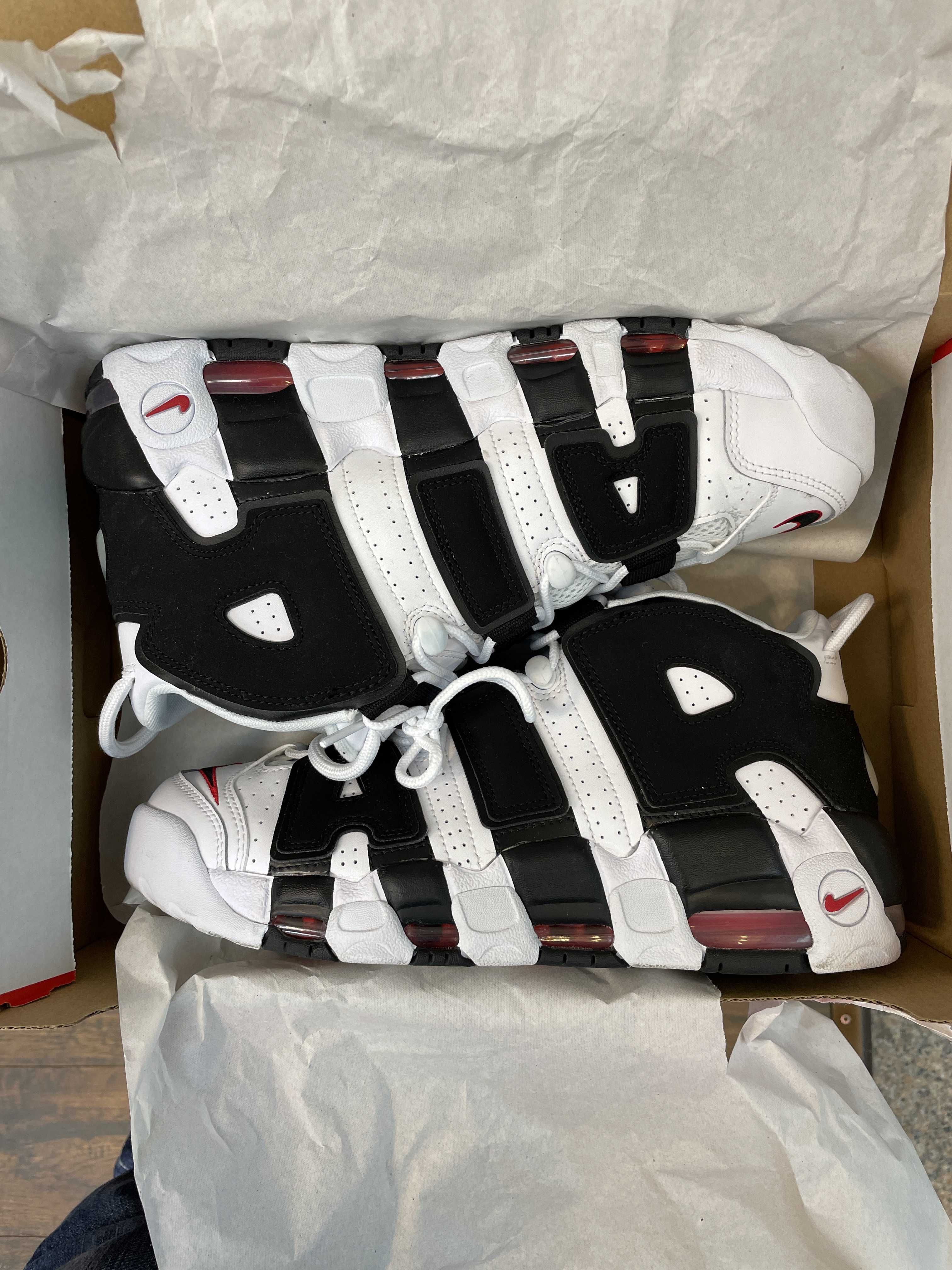 NIKE AIR MORE UPTEMPO "WHITE/BLACK/UNIVERSITY RED"(2020)
