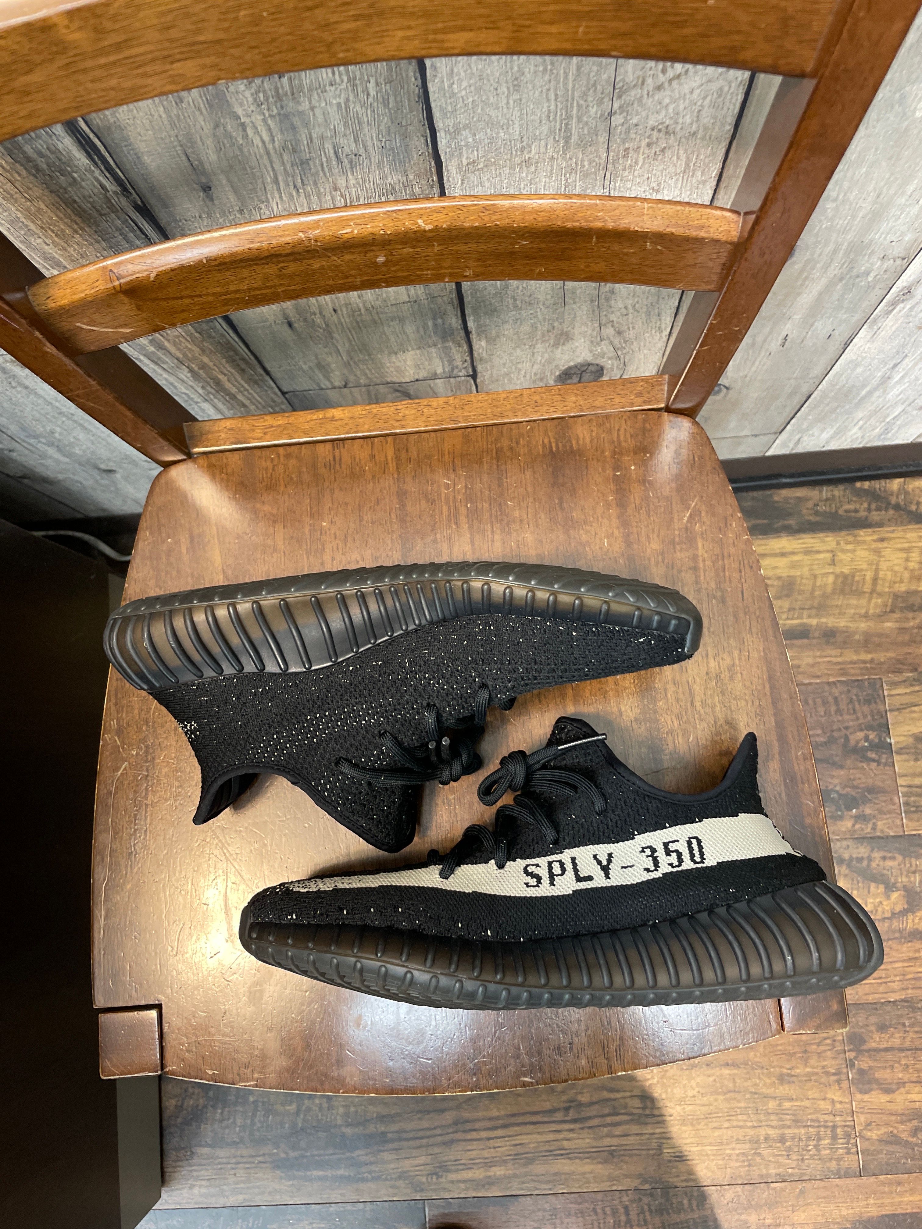 adidas YEEZY Boost 350 V2 "Oreo"