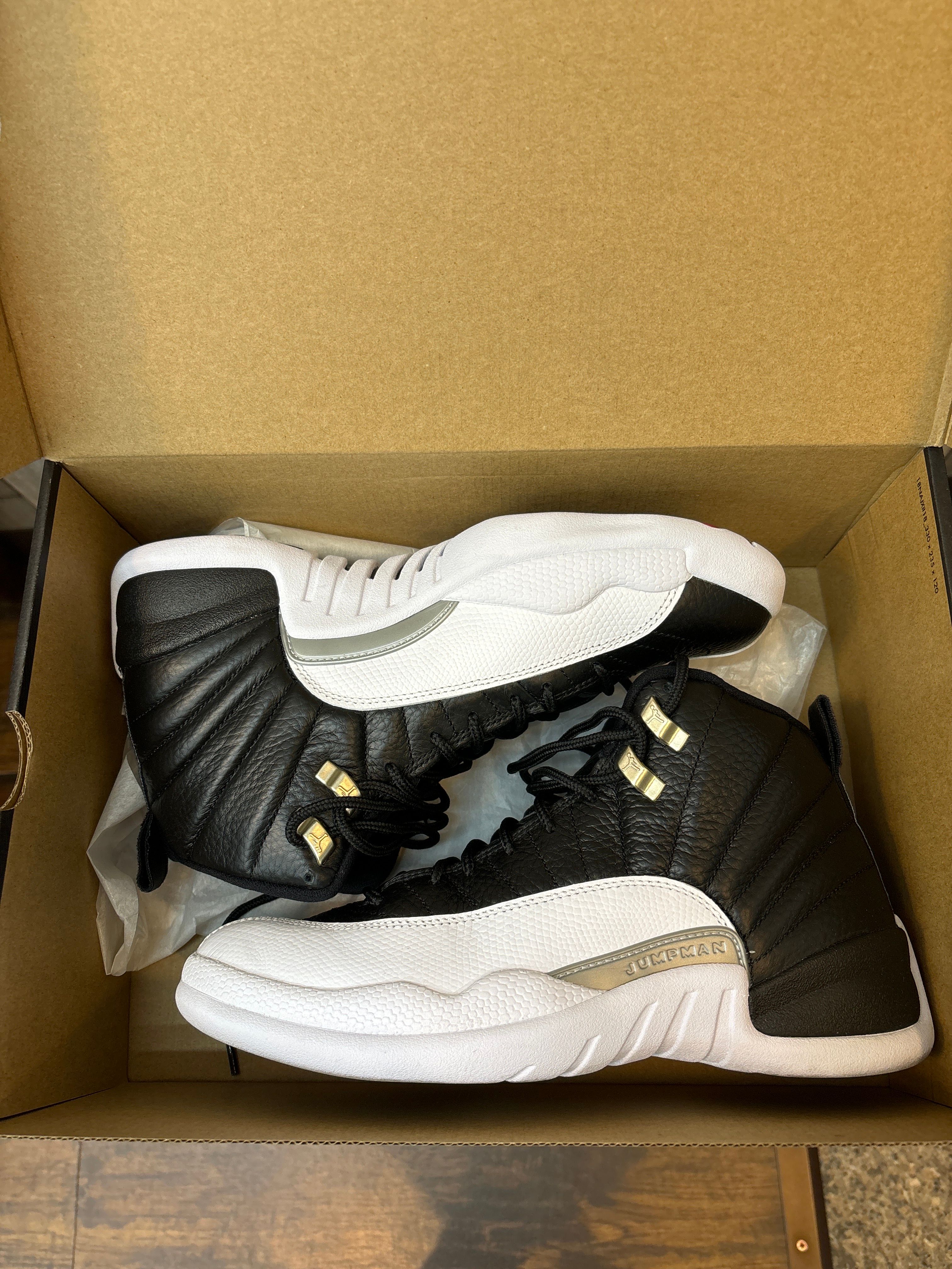 Nike Air Jordan 12 "Playoffs"