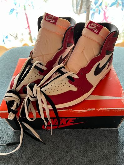 Nike Air Jordan 1 High OG "Lost & Found/Chicago"