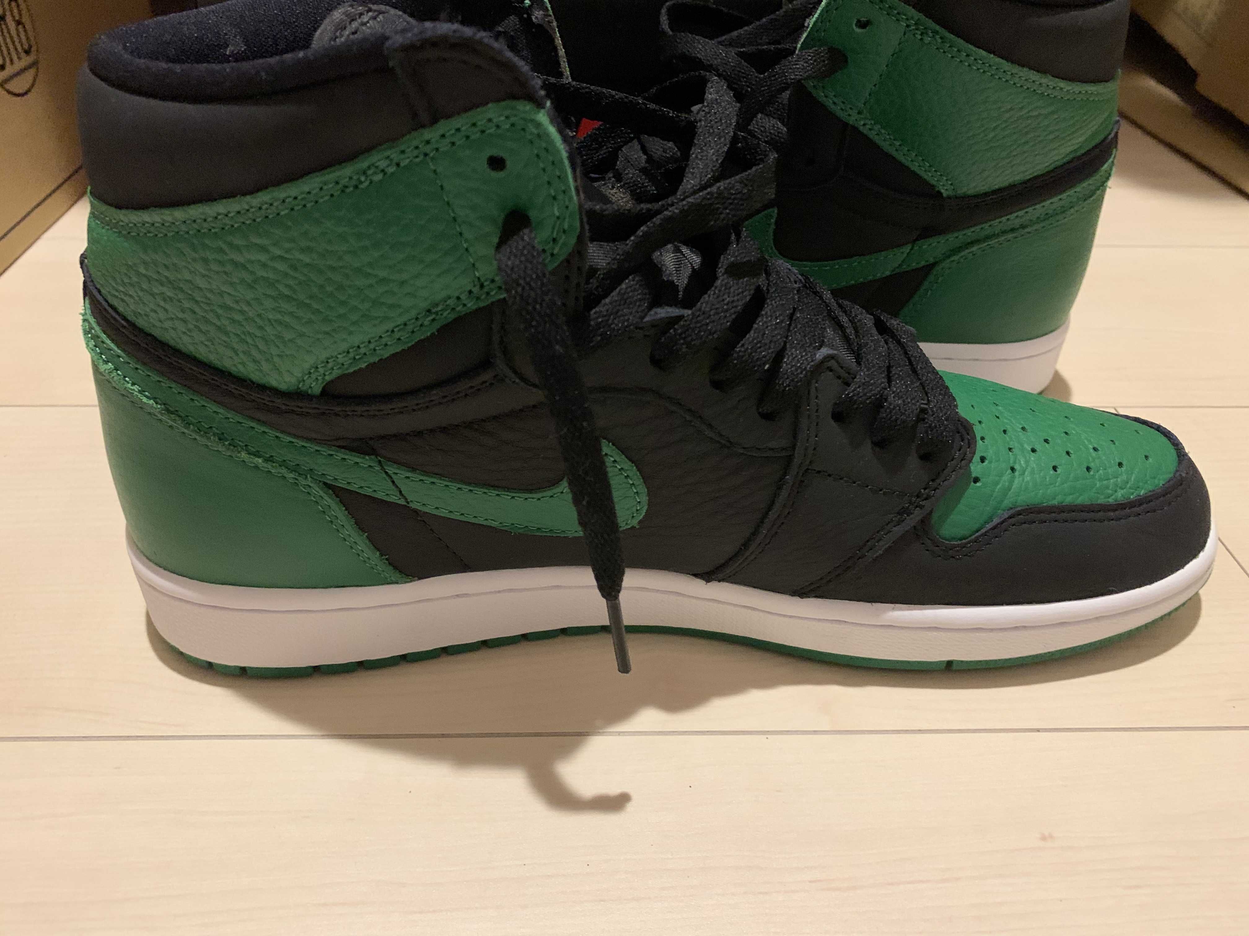 Nike Air Jordan 1 Retro High OG "Black/Pine Green" (2020)      