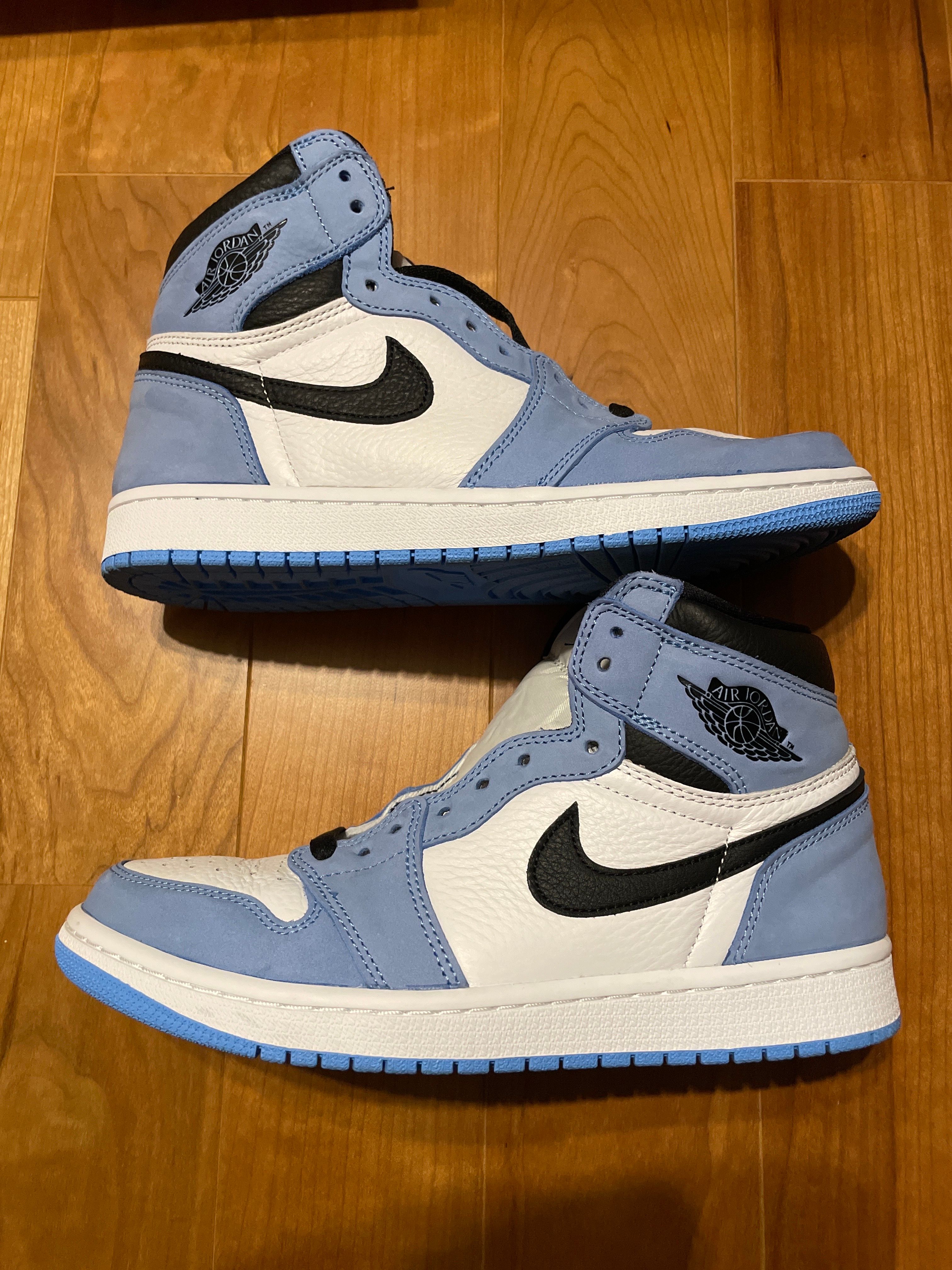 Nike Air Jordan 1 High OG "University Blue"
