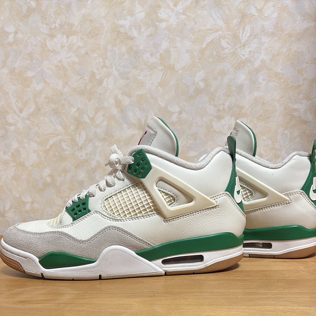 Nike SB × Air Jordan 4 Retro SP "Pine Green"
