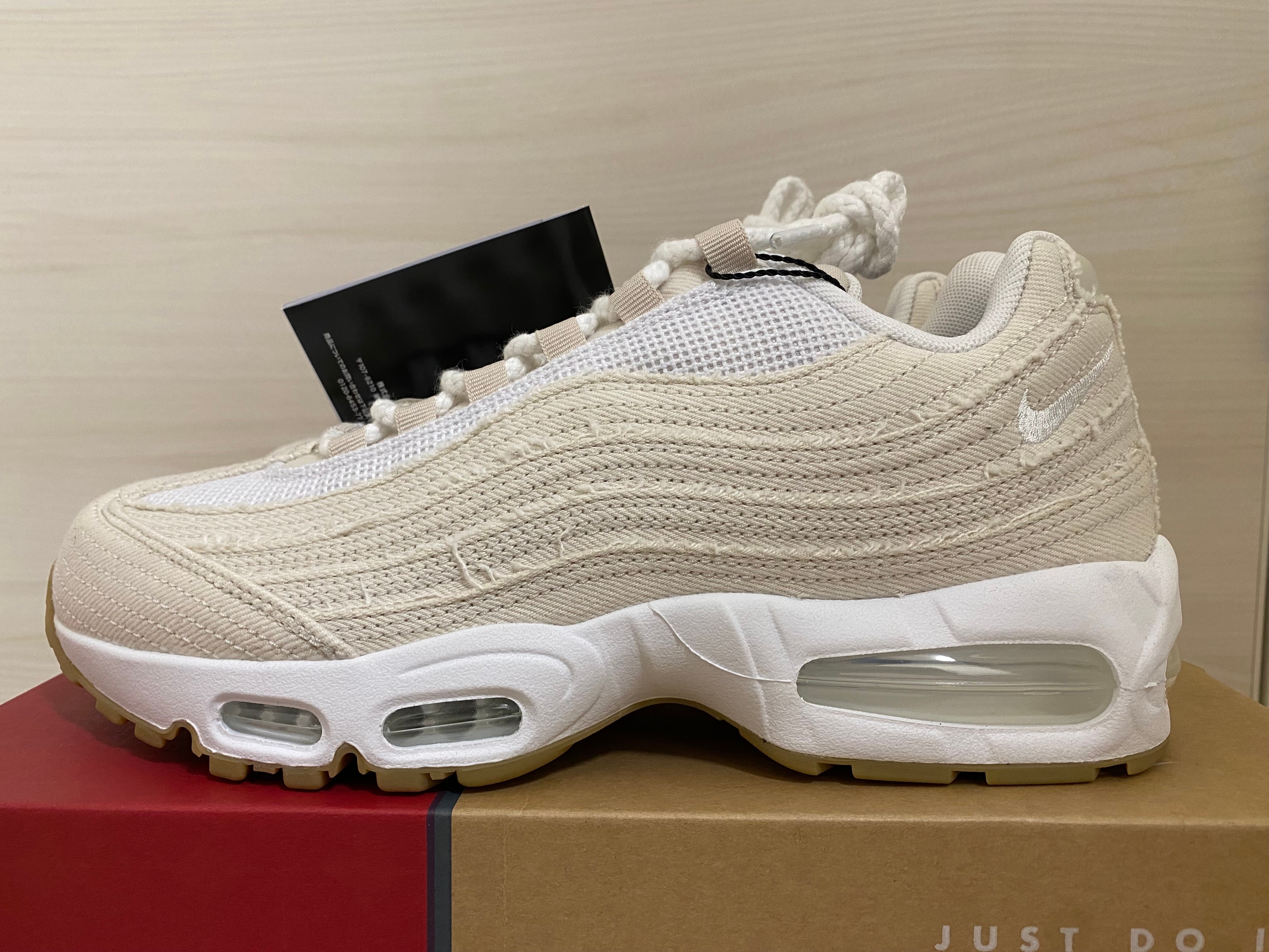 Levi's × Nike Air Max 95 OG "Denim White"