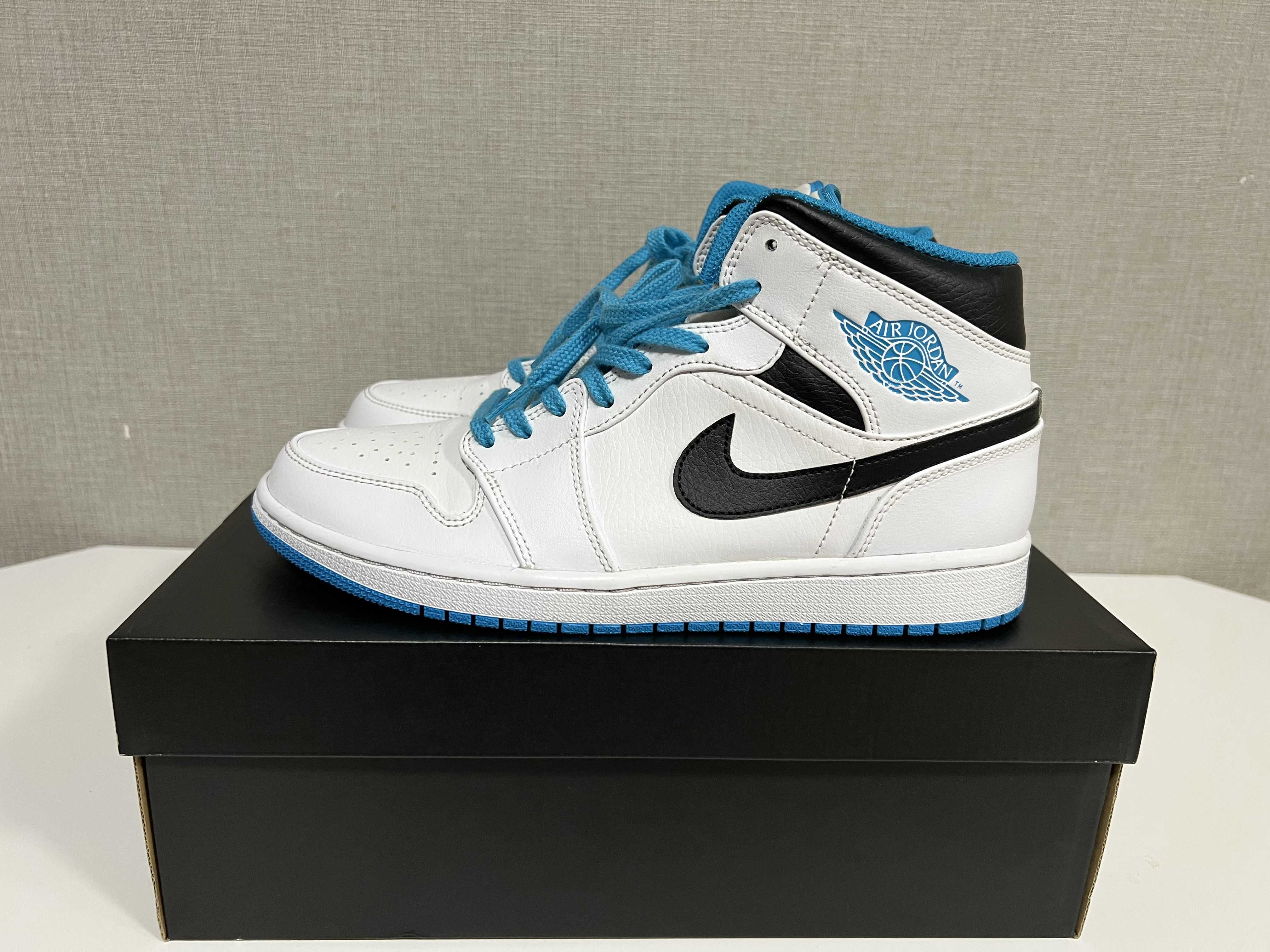 Nike Air Jordan 1 Mid "White/Laser blue"