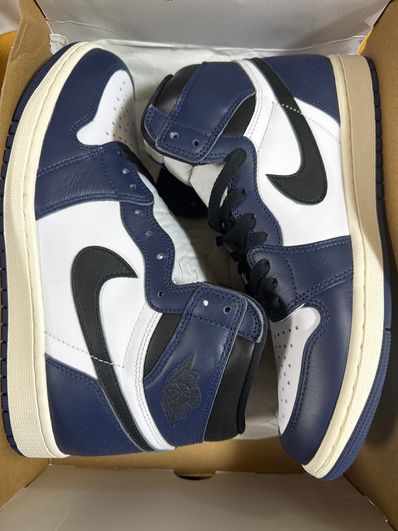 Nike Air Jordan 1 Retro High OG "Midnight Navy"