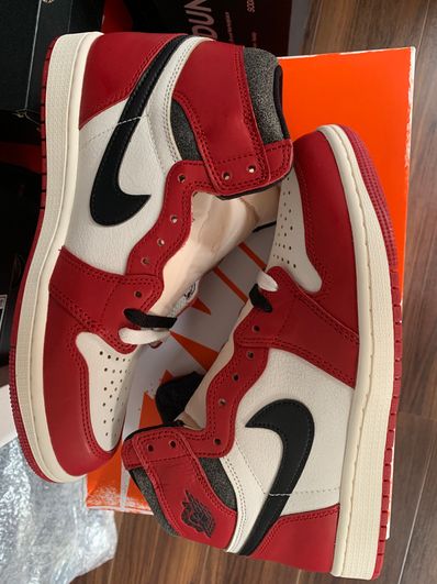 Nike Air Jordan 1 High OG "Lost & Found/Chicago"
