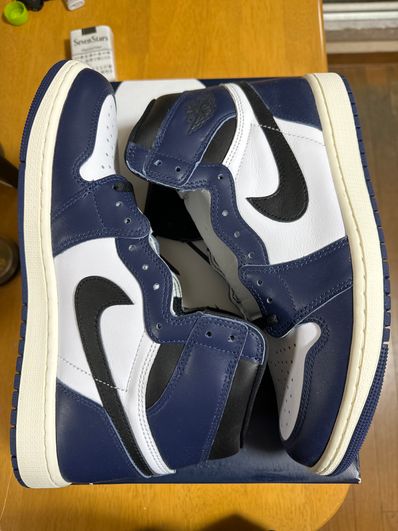 Nike Air Jordan 1 Retro High OG "Midnight Navy"